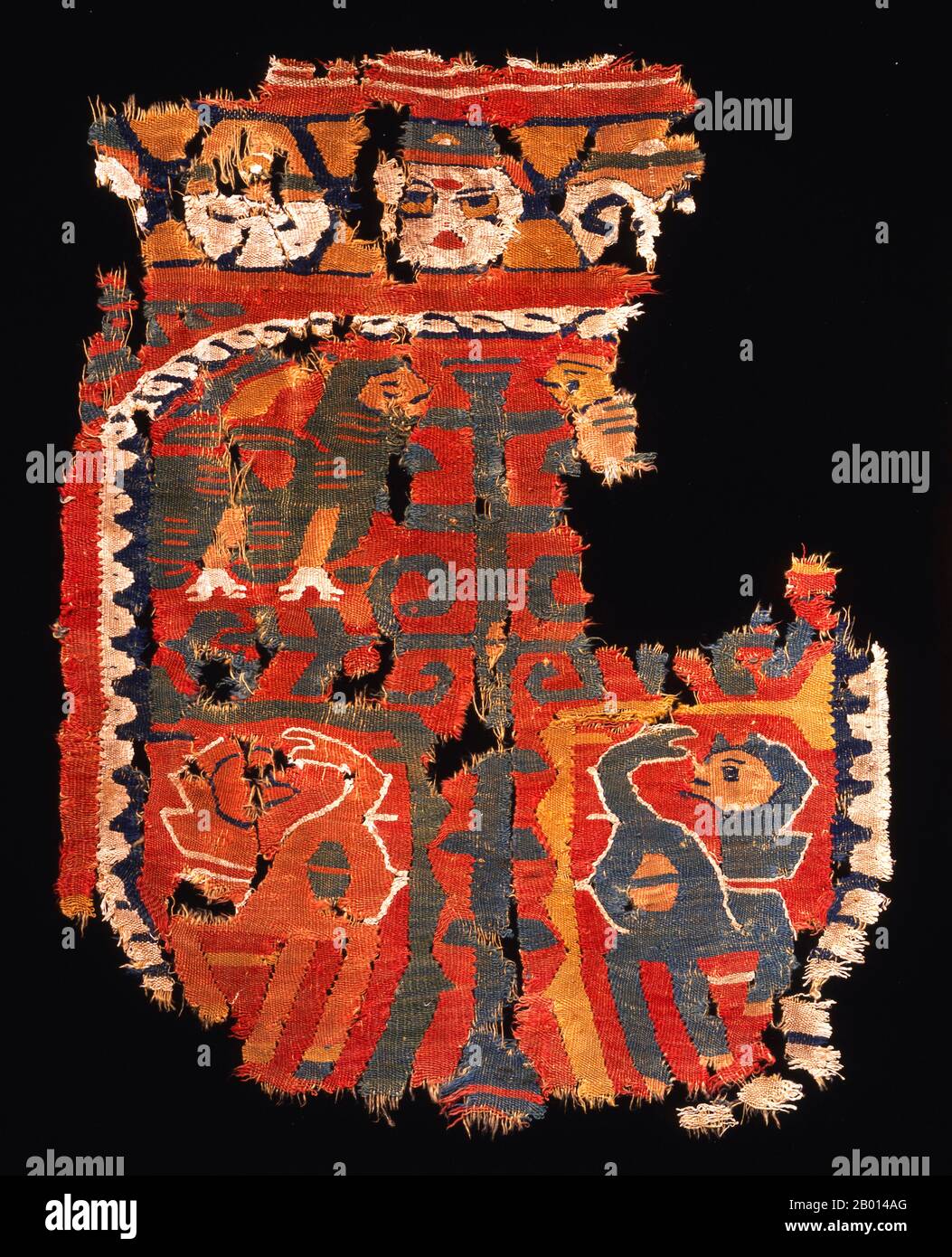 Ägypten: Dekoratives Wandteppichfragment aus Wolle und ungefärbter Wäsche, 9.-10. Jahrhundert. Dieser Wandteppich stammt wahrscheinlich aus der türkischen Tuluniden-Dynastie. Die Entwürfe spiegeln sowohl die lokale koptische Tradition als auch feinere Seidenstoffe der Art wider, die für die byzantinischen und sasanischen Gerichte bestimmt ist. Es zeigt einen stilisierten Baum des Lebens, umgeben von Sphinxen und Löwen, eingerahmt von einem Medaillon. Stockfoto