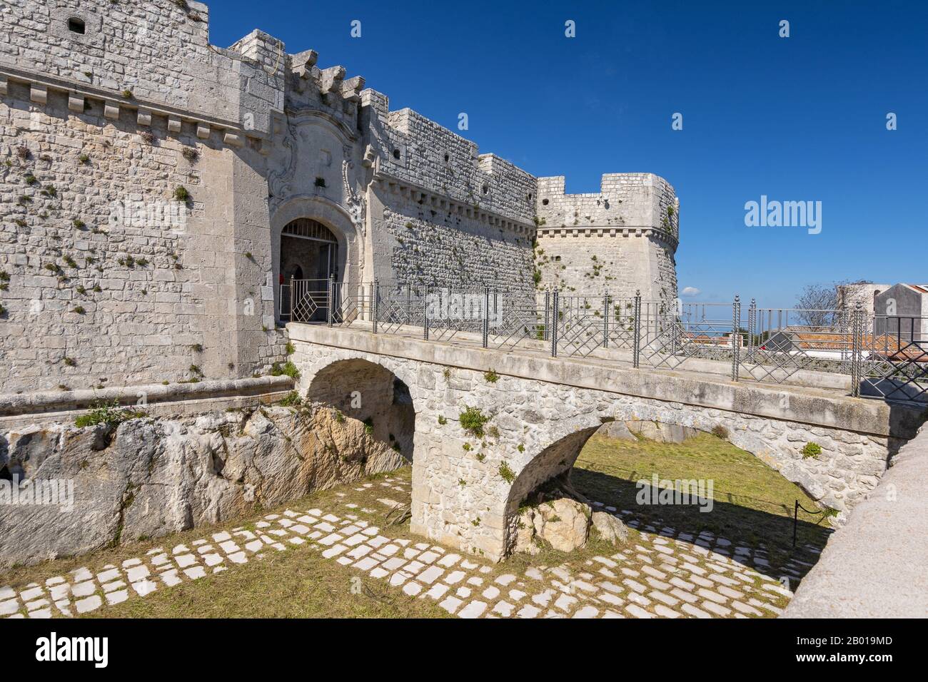 Schloss von Monte Sant'Angelo, Provinz Foggia, Nord-Apulien, Italien. Stockfoto