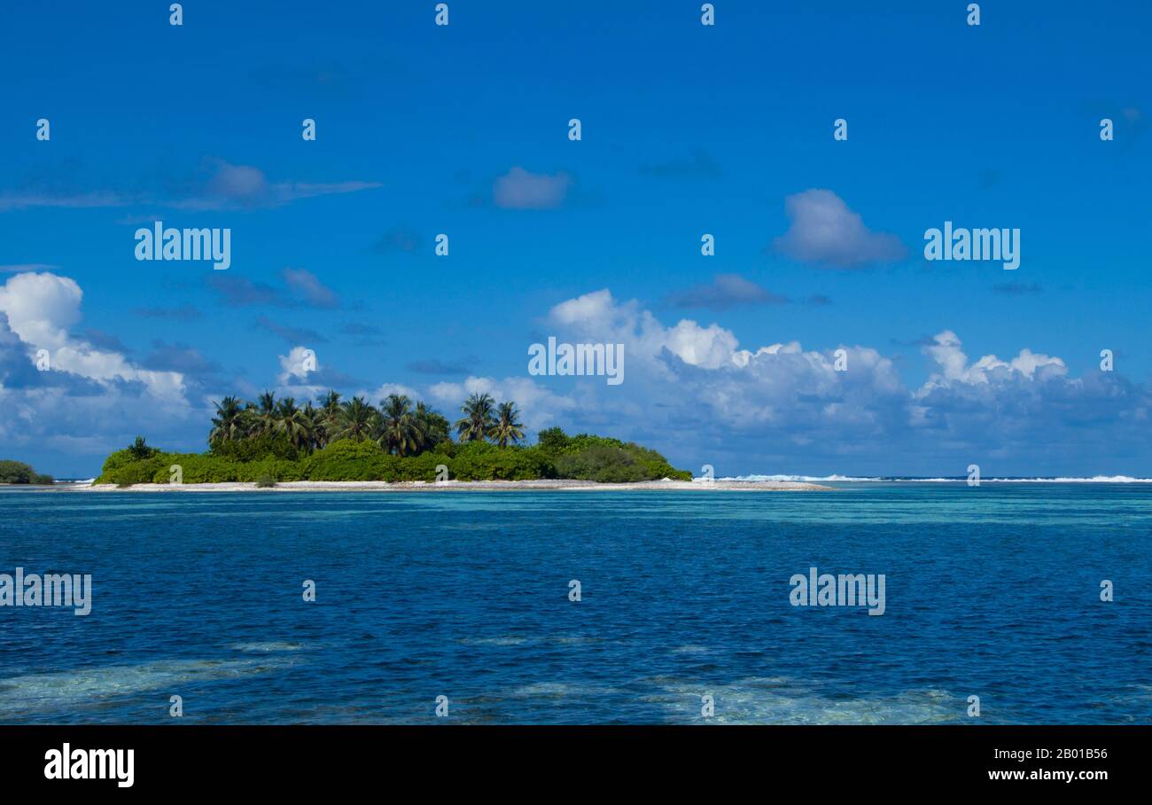 Malediven Kleine Insel und Riff südwestlich von Maradhoo Island, Addu