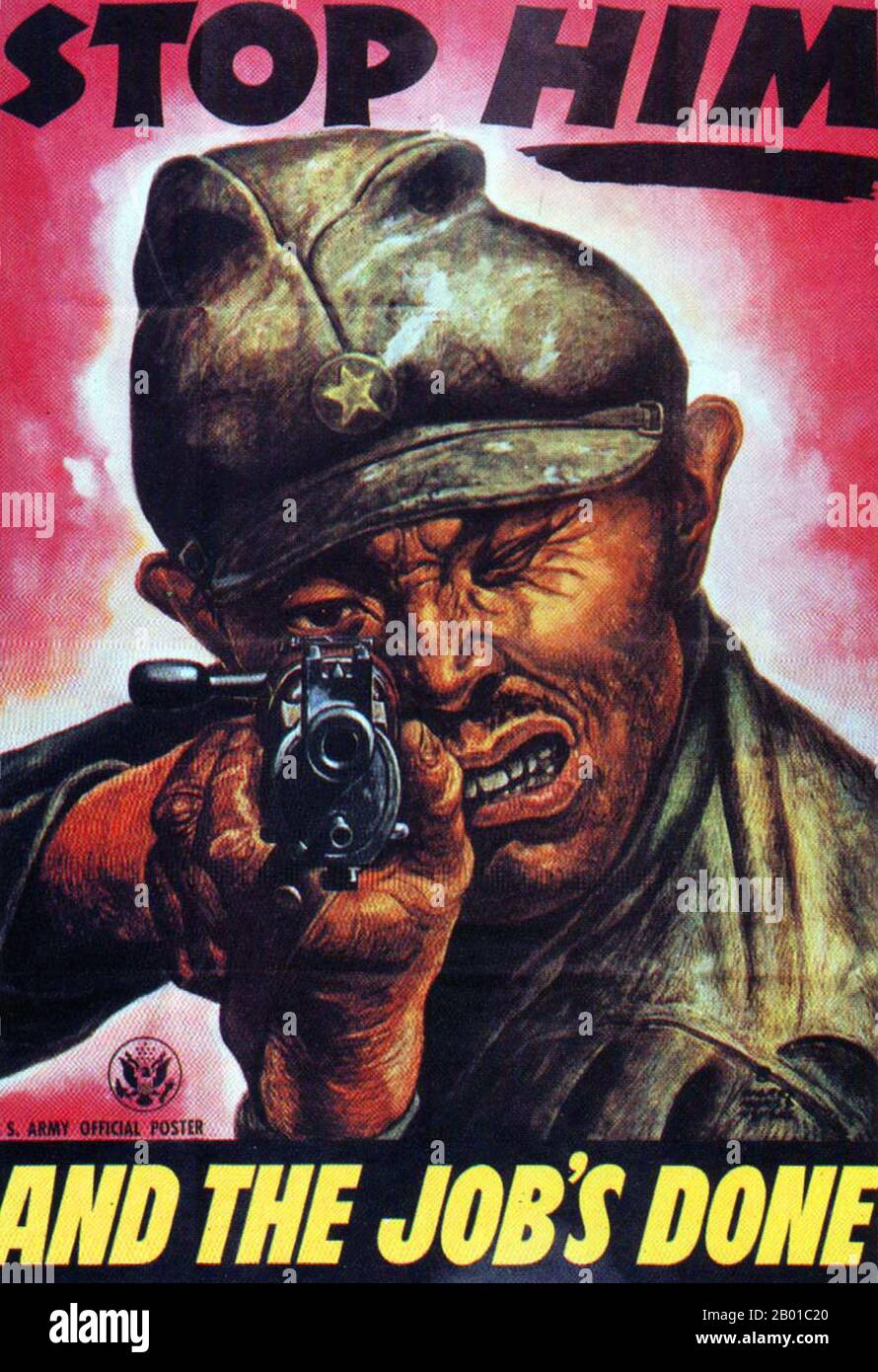 USA/Japan: „Stoppen Sie ihn und die Arbeit ist erledigt“. Antijapanisches Propagandaplakat DER US-Armee, 2. Weltkrieg (1941-1945). Poster von Harry Morse Meyers (1886-1961, gemeinfrei), c. 1941-1945. Der Pazifische Krieg, manchmal auch Asien-Pazifik-Krieg genannt, bezieht sich im Großen und Ganzen auf die Teile des Zweiten Weltkriegs, die im Pazifischen Ozean, seinen Inseln und im Fernen Osten stattfanden. Der Begriff Pazifischer Krieg wird verwendet, um das Theater am Pazifischen Ozean, das Theater am Südwestpazifik, das südostasiatische Theater und den Zweiten Chinesisch-Japanischen Krieg, einschließlich des sowjetisch-japanischen Konflikts von 1945, zu umfassen. Stockfoto