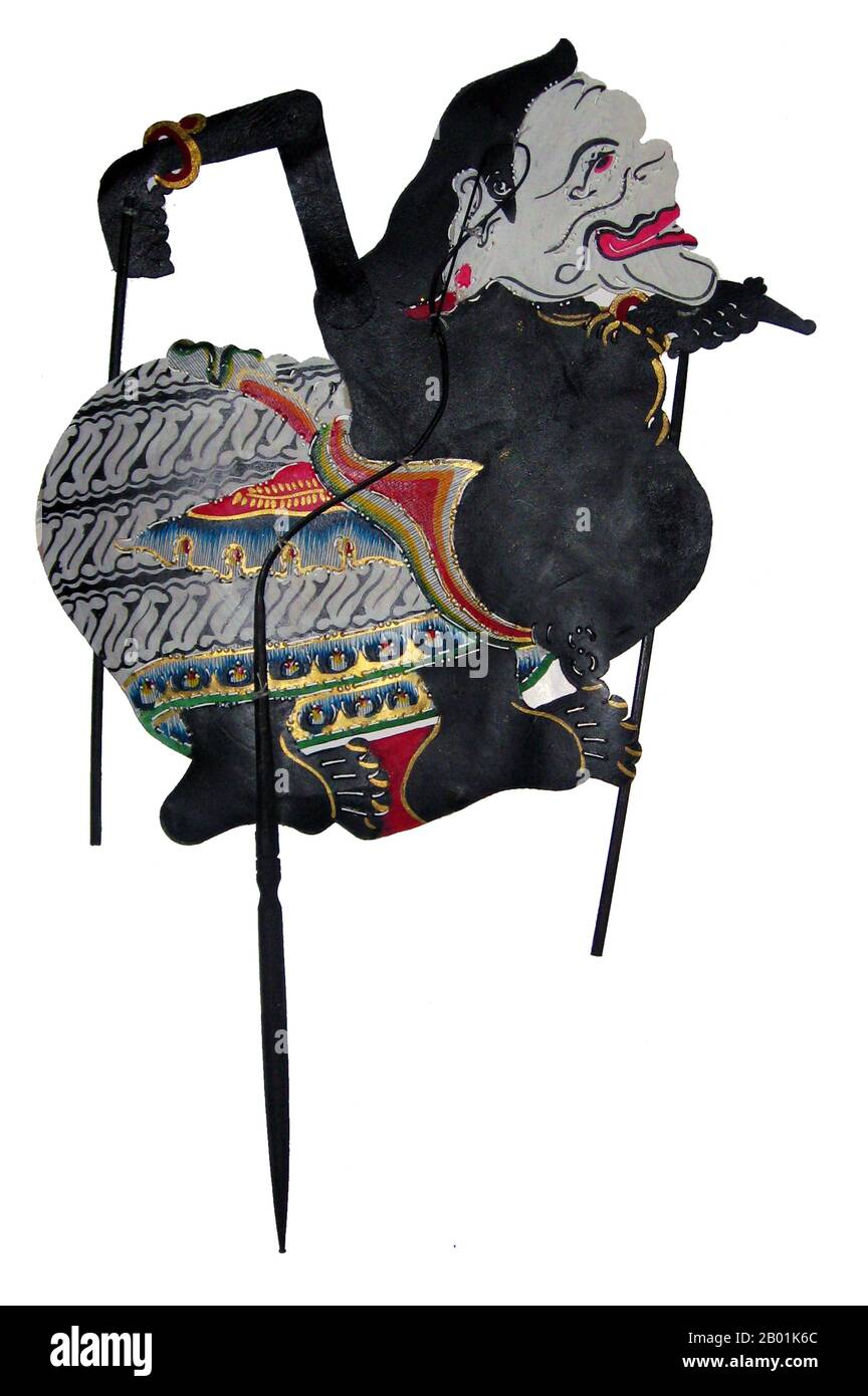Indonesien: Eine „Wayang Kulit“-Schattenpuppe von Semar, die als einer von drei göttlichen Brüdern gilt, bekannt für seinen kraftvollen Windbruch und seinen unersättlichen Hunger. Foto: Crisco 1492 (CC BY-SA 3,0 Lizenz). Wayang ist ein javanisches Wort für bestimmte Theaterarten (wörtlich „Schatten“). Wenn der Begriff für Arten von Puppentheater verwendet wird, wird die Puppe manchmal als Wayang bezeichnet. Die Aufführungen des Schattenpuppentheaters werden von Gamelan in Java begleitet. Stockfoto