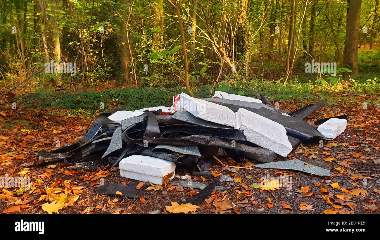 Illegal garbage dump germany Fotos und Bildmaterial in hoher