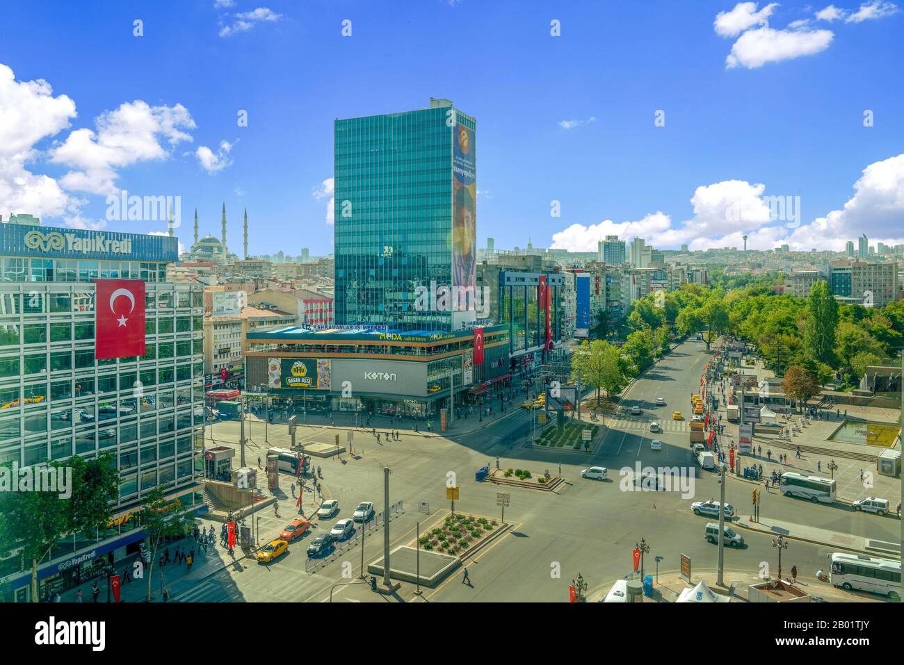 Ankara/Türkei-30. August 2019: Kizilay Platz und Wolkenkratzer, Ankara Hauptstadt der Türkei Stockfoto