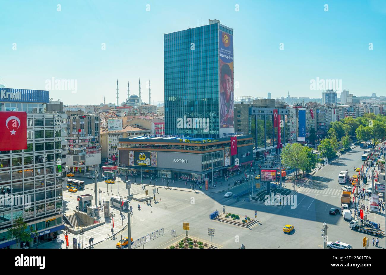 Ankara/Türkei-30. August 2019: Kizilay Platz und Wolkenkratzer, Ankara Hauptstadt der Türkei Stockfoto