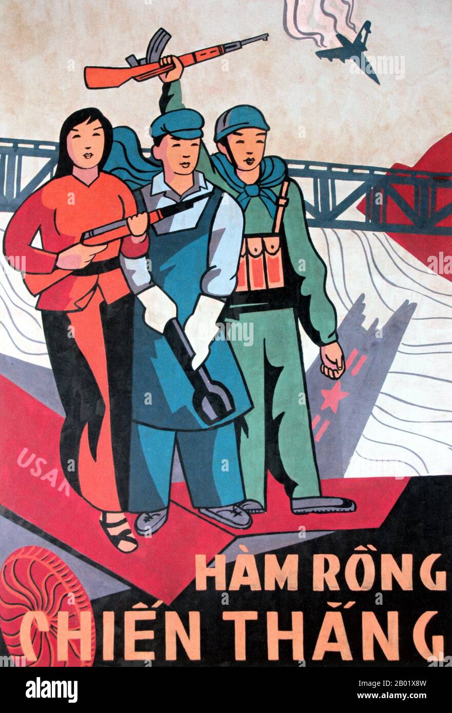 Vietnam: "Siegreicher Ham Rong". Nordvietnamesisches Propagandaplakat, um 1970. Die Thanh Hoa-Brücke, die den Song Ma-Fluss überspannt, liegt 4,8 km nordöstlich von Thanh Hóa, der Hauptstadt der Provinz Thanh Hoa. Die Vietnamesen gaben ihm den Spitznamen „Ham Rong“ oder „Drachenkiefer“. 1965 während des Vietnamkriegs war es das Ziel vieler Angriffe der US-Luftwaffe und der US-Navy, die die Brücke bis 1972 nicht zerstören konnten. In ihrem ersten Luftkampf verursachte eine kleine Truppe scheinbar nicht übereinstimmender MiG-17 erhebliche Verluste bei viel größeren und fortgeschritteneren amerikanischen Kämpfern. Stockfoto
