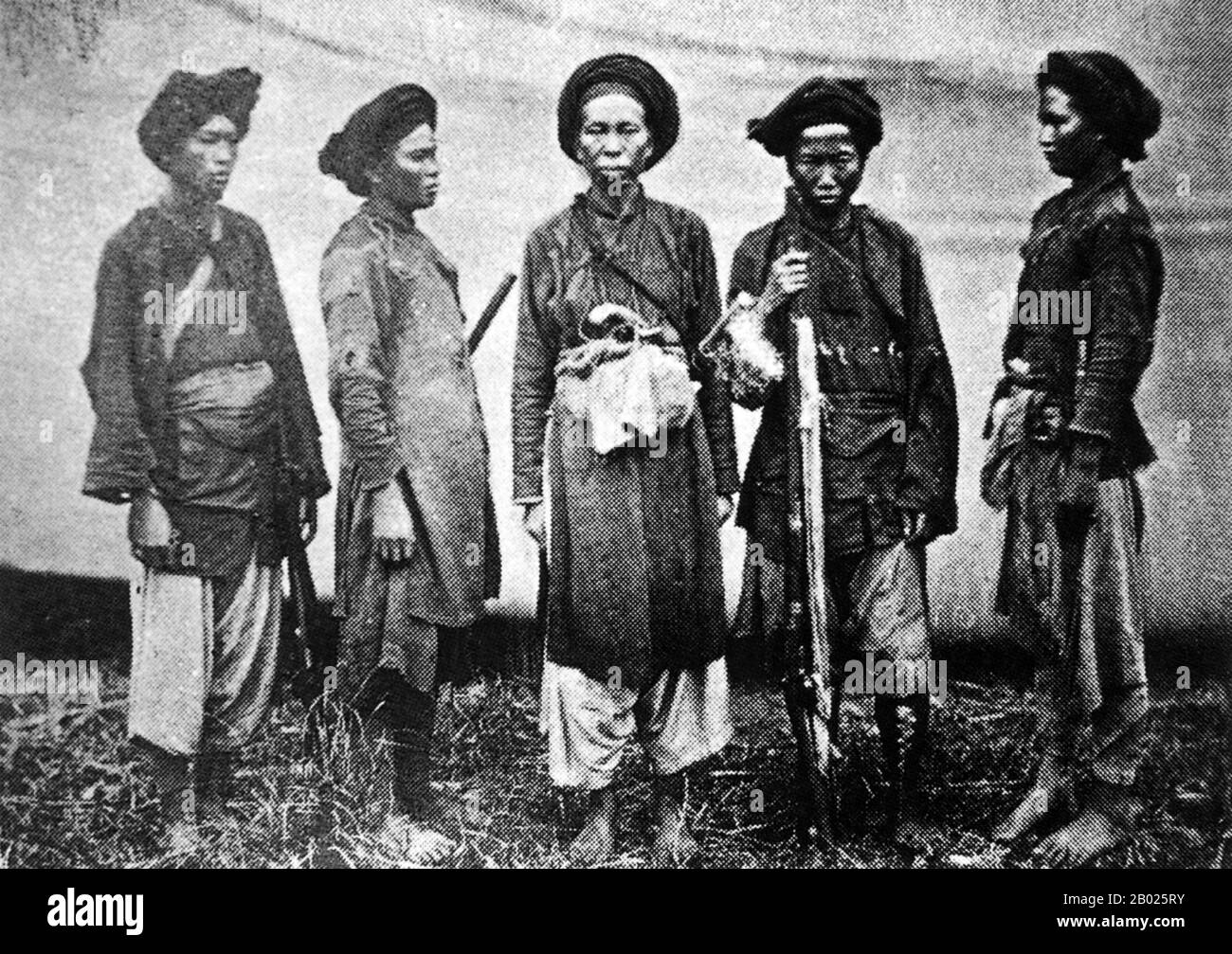 Laos: Siamesische Miliz während der Haw-Kriege, um 1875. 1875 überquerten siamesische Truppen den Mekong bei Nong Khai im Nordosten Thailands bei der ersten Miltary-Expedition der sogenannten Haw Wars. Ziel der Expedition war es, die Haw-Basis in Thung Chiang Kham in Laos zu erobern. Stockfoto