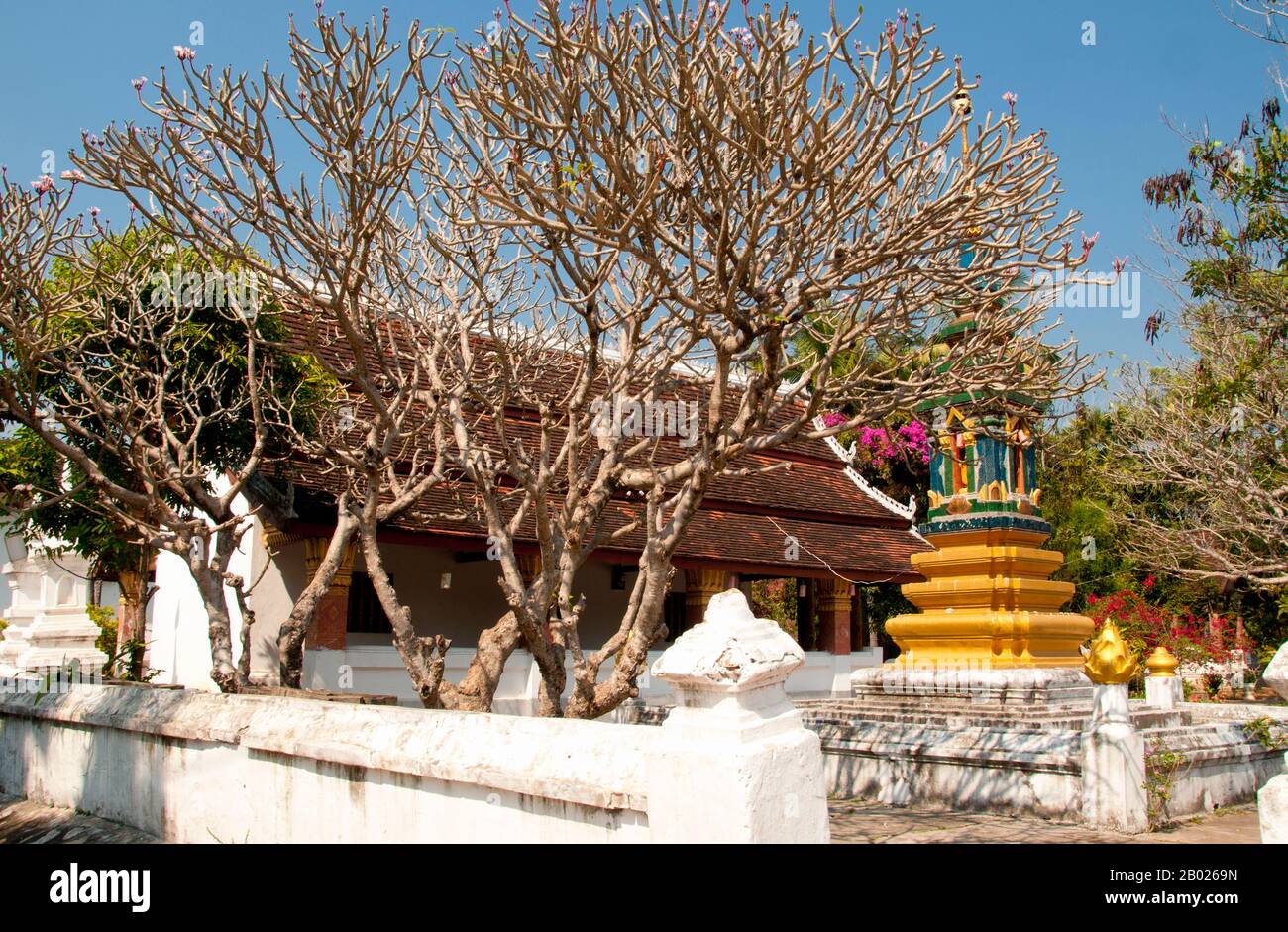 Luang Prabang war früher die Hauptstadt eines gleichnamigen Königreichs. Bis zur kommunistischen Machtübernahme 1975 war es die königliche Hauptstadt und Regierungssitz des Königreichs Laos. Die Stadt gehört heute zum UNESCO-Weltkulturerbe. Stockfoto