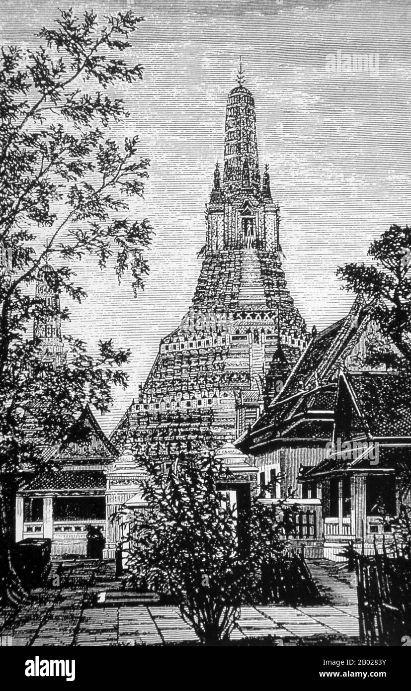 Thailand: Ein Kupferstich aus dem 19. Jahrhundert, der im Khmer-Stil im Wat Arun (Tempel der Morgenröte) in Bangkok zeigt. Wat Arun Rajwararam (Tempel der Dämmerung), vollständiger Name Wat Arunratchawararam Ratchaworamahawihan, ist ein thailändischer buddhistischer Tempel am Westufer des Flusses Chao Phraya in Bangkok. Sie ist nach Aruna, dem indischen Gott der Dämmerung, benannt. Seit der Ayutthayan-Zeit (1351–1767) steht hier ein Kloster, aber das herausragende Merkmal des Tempels, der zentrale Prang im Khmer-Stil, wurde erst 1809 begonnen, während der Herrschaft von König Buddha Loetla Nabhalai (Rama II.). Stockfoto