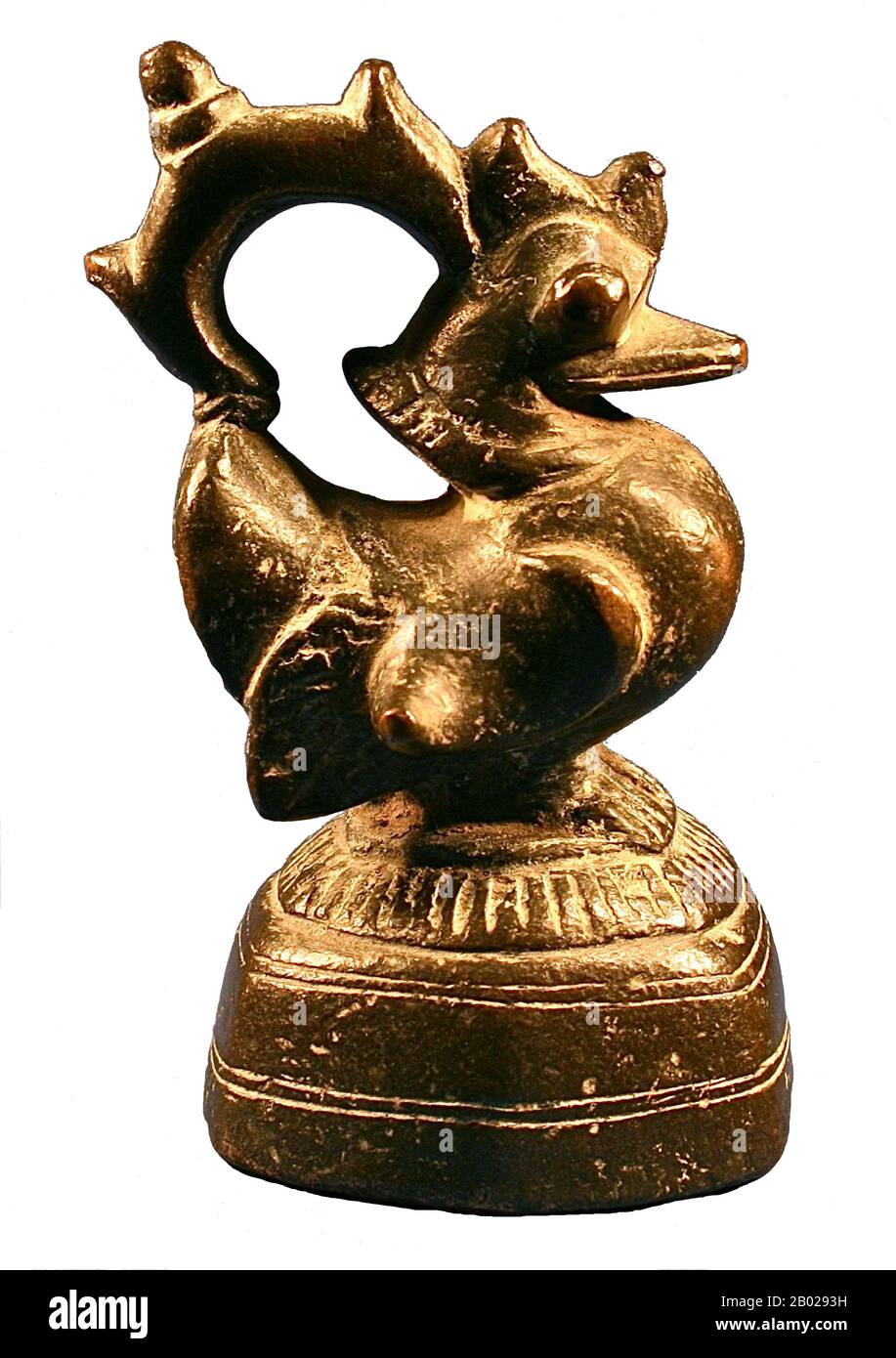 Birma/Myanmar: Ein Opiumgewicht in Form einer hintha/hamsa oder heiliger Gans, um 1900. Opiummohn, Papaver somniferum, ist die Pflanzenart, aus der Opium und Mohn gewonnen werden. Opium ist die Quelle vieler Opiate, einschließlich Morphin, Thebain, Codein, Papaverin und Noscapin. Der lateinische botanische Name bedeutet „schlafenden Mohn“ und bezieht sich auf die sedierenden Eigenschaften einiger dieser Opiate. Stockfoto