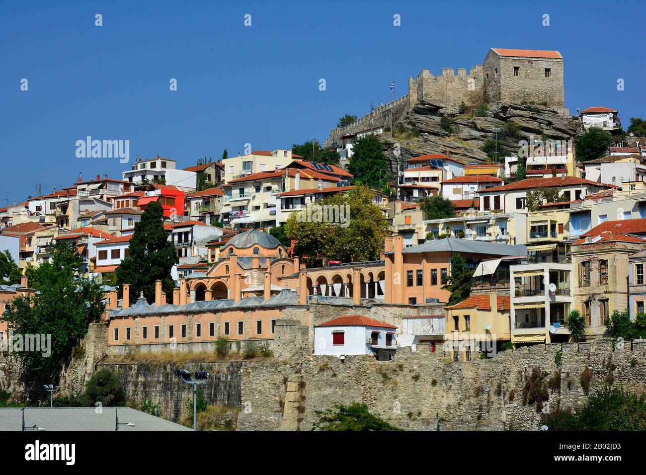 Kavala, Griechenland - 18. September 2015: Das Hotel Imaret, ehemalige Karvansery- und koranschule, Wohnungen und mittelalterliche Festung Stockfoto