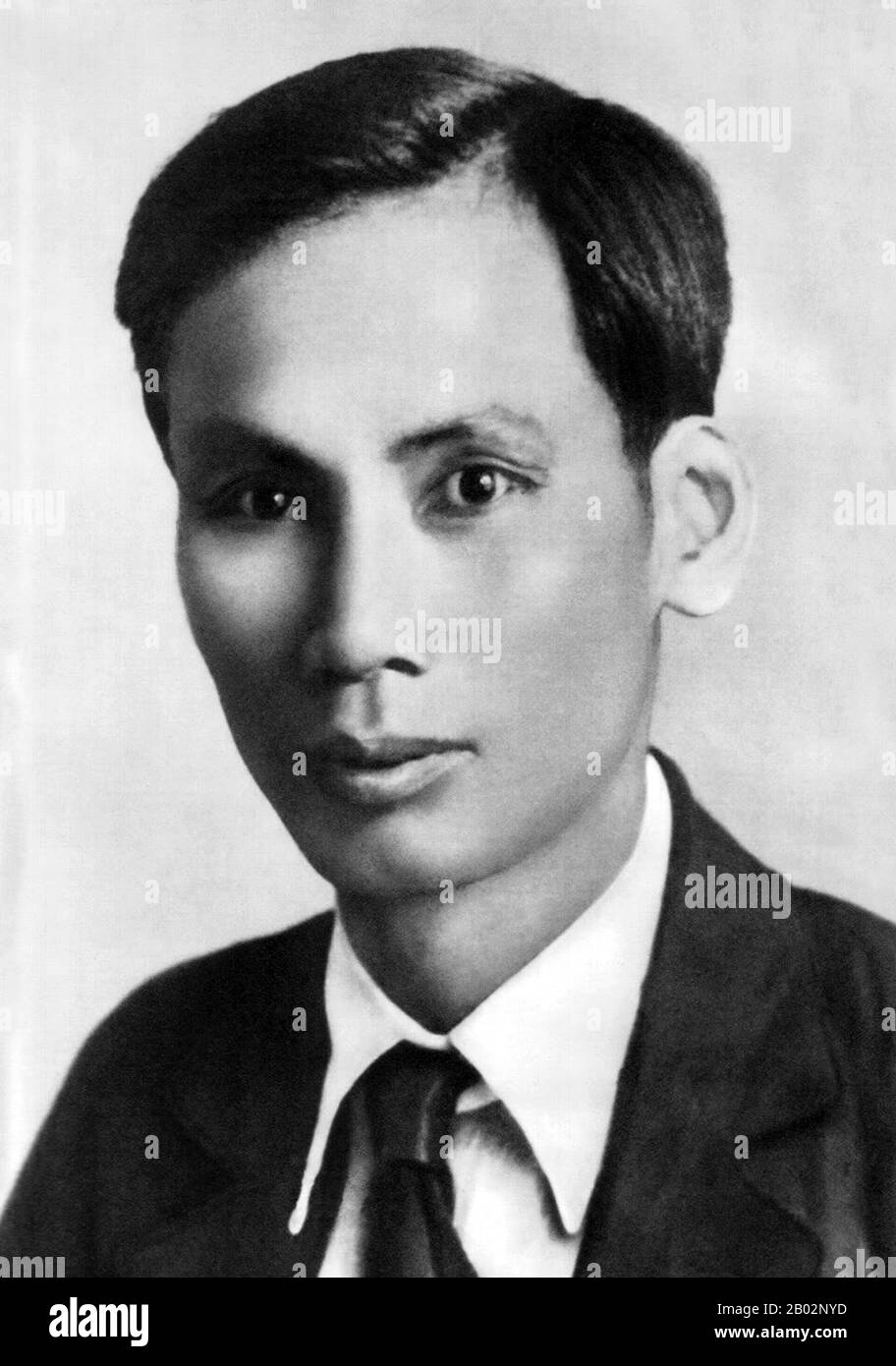 Hồ Chí Minh, geboren Nguyễn als Sinh Cung und auch bekannt als Nguyễn Ái Quốc (19. Mai 1890 - 3. September 1969) war ein vietnamesischer kommunistischer Revolutionär, der Premierminister (1946-1955) und präsident (1945-1969) der Demokratischen Republik Vietnam (Nordvietnamesen) war. Er bildete die Demokratische Republik Vietnam und leitete den Viet Cong während des Vietnamkriegs bis zu seinem Tod. Hồ leitete die Unabhängigkeitsbewegung Viet Minh ab 1941 weiter, begründete 1945 die kommunistisch regierte Demokratische Republik Vietnam und besiegte 1954 in Dien Bien Phu die französische Union. Er verlor die politische Macht in Nein Stockfoto