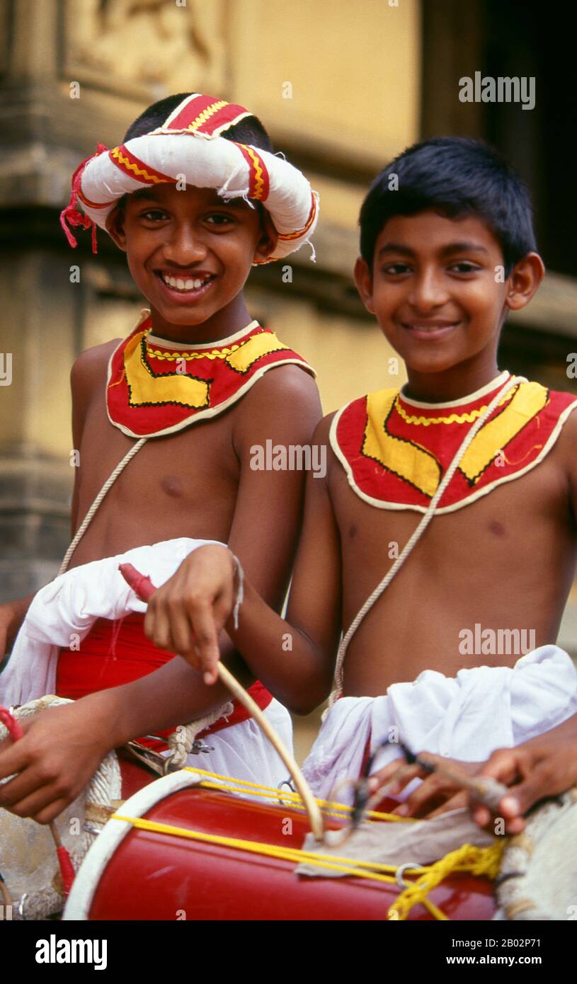 Der Kelaniya Raja Maha Vihara- oder Kelaniya-Tempel ist einer der heiligsten buddhistischen Tempel in Sri Lanka. Der ursprüngliche Tempel stammt vermutlich aus der Zeit des Buddha (vor 500 v. u. z.) und seines dritten und letzten Besuchs auf der Insel. Stockfoto