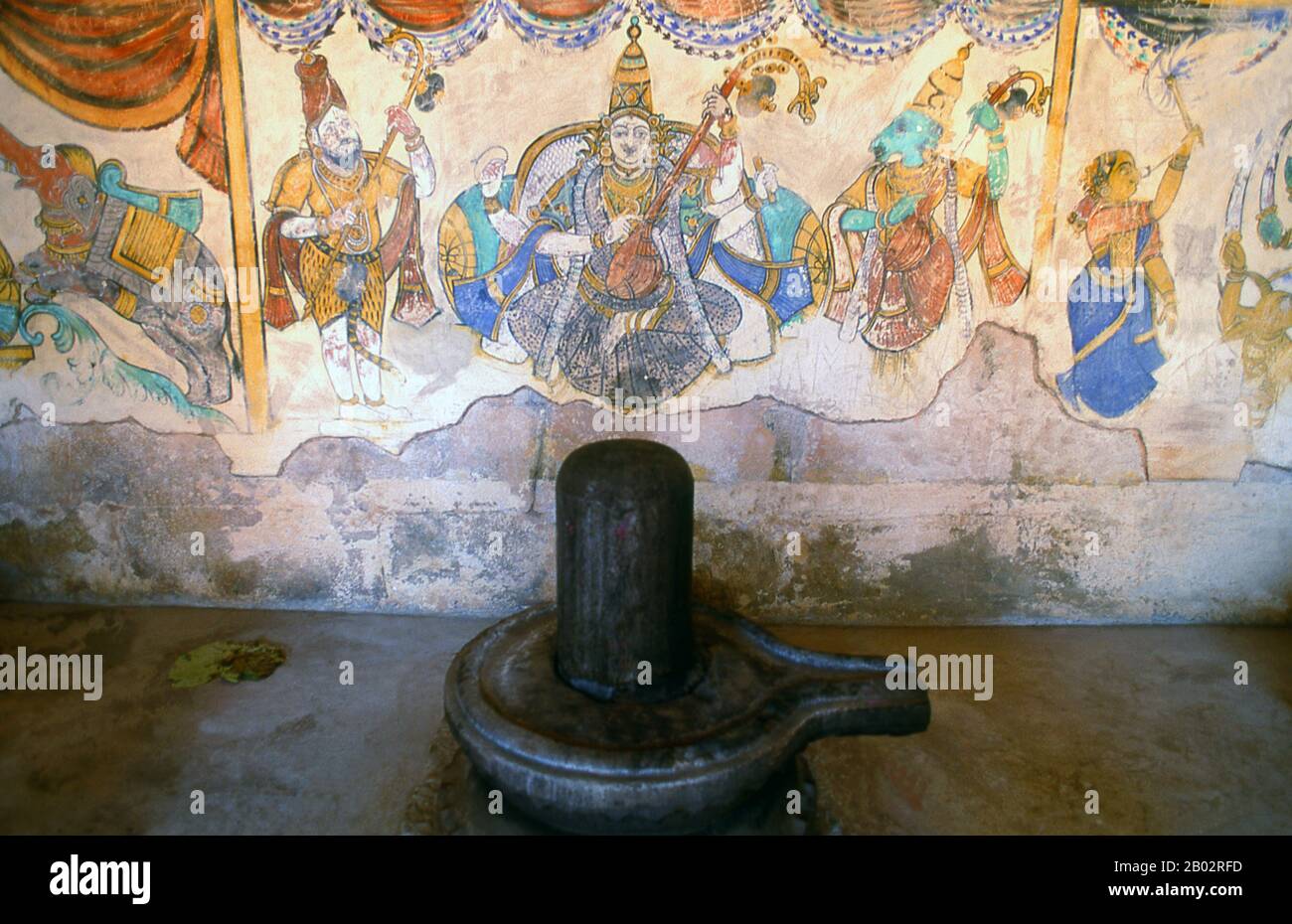 Der Brihadeeswarar-Tempel ist ein großer Hindu-Tempel, der dem gott Shiva gewidmet ist. Der Tempel wurde 1010 durch den Chola-Dynastie-Kaiser Raja Raja Chola I (r. 985 - 1014 CE), einer der größten indischen Kaiser. Stockfoto