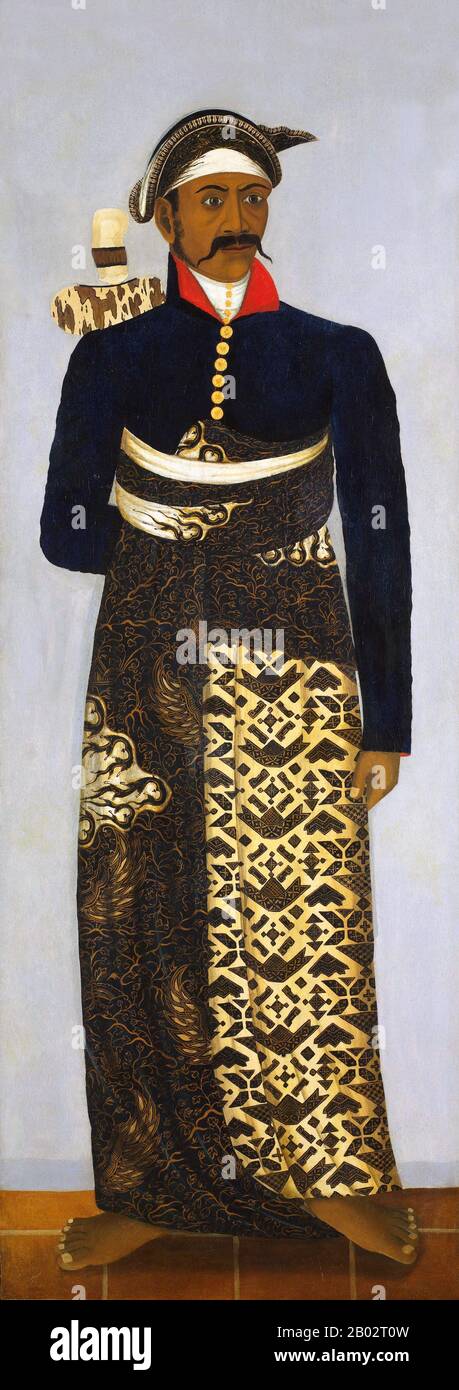 1624 erobert Sultan Agung von Mataram Madura und die Regierung der Insel wurde unter die Cakraningraten gebracht, eine einzige fürstliche Linie. Die Familie Cakrangingrat stellte sich gegen die mitteljavanische Herrschaft und besiegte oft große Teile von Mataram. In einem 1743 geschlossenen Vertrag mit den Holländern trat Pakubuwono I. die volle Souveränität Maduras an die Holländer ab. Die Niederländer setzten Maduras administrative Unterteilungen von vier Staaten mit jeweils eigenem Regenten fort. Die Insel war zunächst wichtig als Quelle kolonialer Truppen und in der zweiten Hälfte des neunzehnten Jahrhunderts wurde sie die Hauptquelle für Salz für niederländisch kontrollierte t Stockfoto