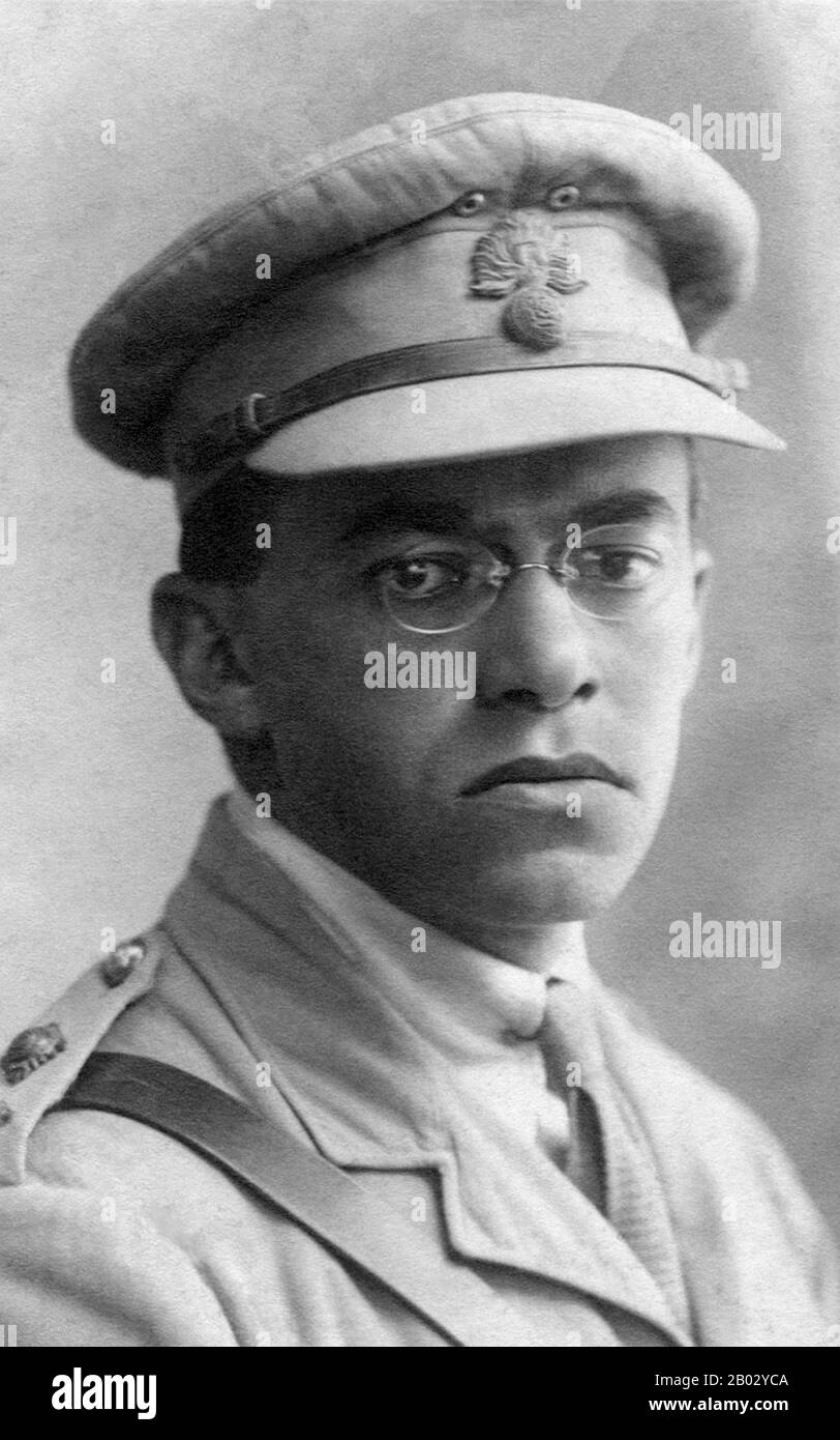 ZE'EV Jabotinsky, MBE (geboren als Wladimir Jewgenjewitsch Zhabotinsky, 18. Oktober 1880 - 4. August 1940), war ein revisionistischer zionistischer Führer, Autor, Dichter, Orator, Soldat und Gründer der jüdischen Selbstverteidigungsorganisation in Odessa. Zusammen mit Joseph Trumpeldor gründete Jabotinsky im ersten Weltkrieg die Jüdische Legion der britischen Armee und gründete später mehrere jüdische Organisationen, darunter Beitar, HATzohar und The Irgun. Stockfoto