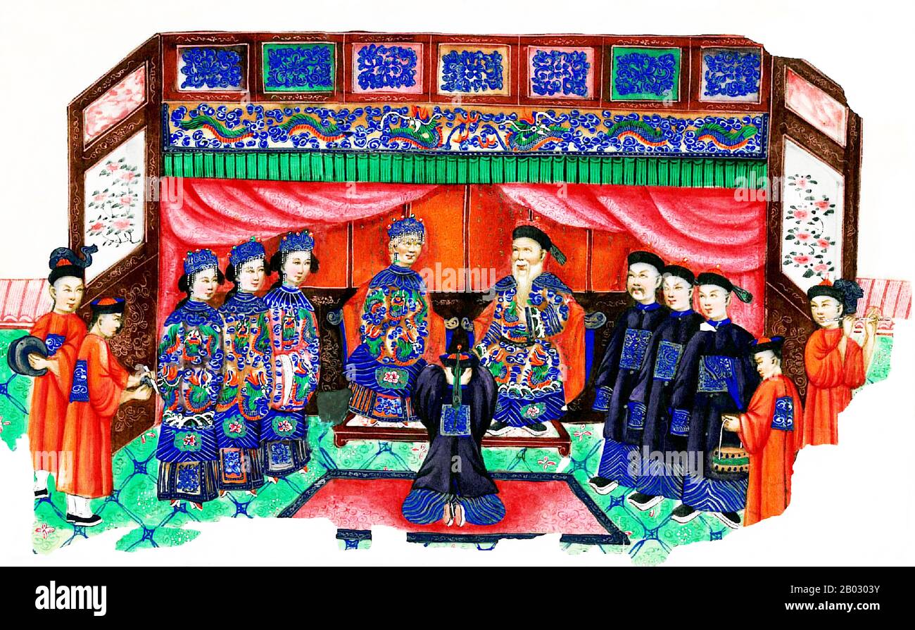Die Qing-Dynastie, auch Reich der Großen Qing oder Mandschu-Dynastie genannt, war die letzte Kaiserdynastie Chinas, die von 1644 bis 1912 mit einer kurzen, abtreibenden Restauration im Jahr 1917 regierte. Vorausgegangen war die Ming-Dynastie und die Nachfolge der Republik China. Das multikulturelle Reich Qing dauerte fast drei Jahrhunderte und bildete die Territorialbasis für den modernen chinesischen Staat. Stockfoto