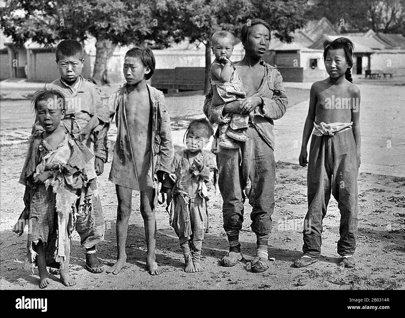 Die Republik China regierte die heutigen Gebiete Chinas, der Mongolei und Taiwans zu unterschiedlichen Zeiten zwischen 1912 und 1949. Als Ära der chinesischen Geschichte ging der chinesischen Herrschaft auf dem chinesischen Festland die letzte Kaiserdynastie Chinas voraus, die Qing-Dynastie und ihr Ende war gekennzeichnet, nachdem die Nationalisten den chinesischen Bürgerkrieg gegen die Kommunistische Partei Chinas (CPC) verloren hatten. Als die Nationalisten sich nach Taiwan zurückzogen, proklamierte die CPC die Volksrepublik China auf dem chinesischen Festland. Stockfoto