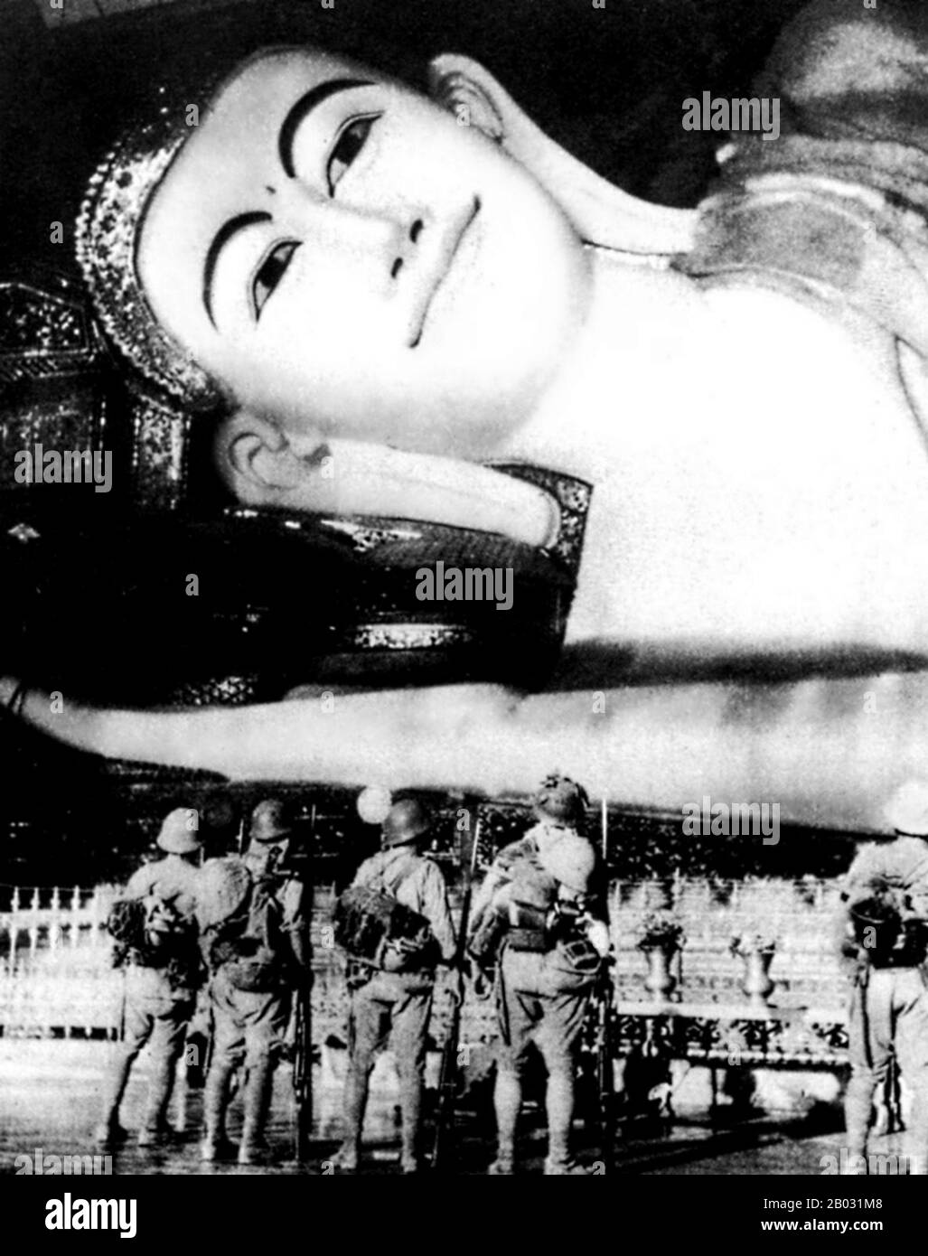 Birma, ein großes Schlachtfeld, wurde während des zweiten Weltkriegs verwüstet Bis März 1942, innerhalb von Monaten nach Kriegseintritt, waren japanische Truppen auf Rangun vorgerückt und die britische Verwaltung war zusammengebrochen. Eine birmanische Exekutivverwaltung unter der Leitung von Ba Maw wurde im August 1942 von den Japanerinnen gegründet. Wingates britische Chindits wurden zu weitreichenden Penetrationsgruppen gebildet, die für den Betrieb tief hinter japanischen Linien ausgebildet wurden. Eine ähnliche amerikanische Einheit, Merrills Marauders, folgte 1943 den Chindits in den birmanischen Dschungel. Ab Ende 1944 starteten alliierte Truppen eine Reihe von Offensiven Stockfoto