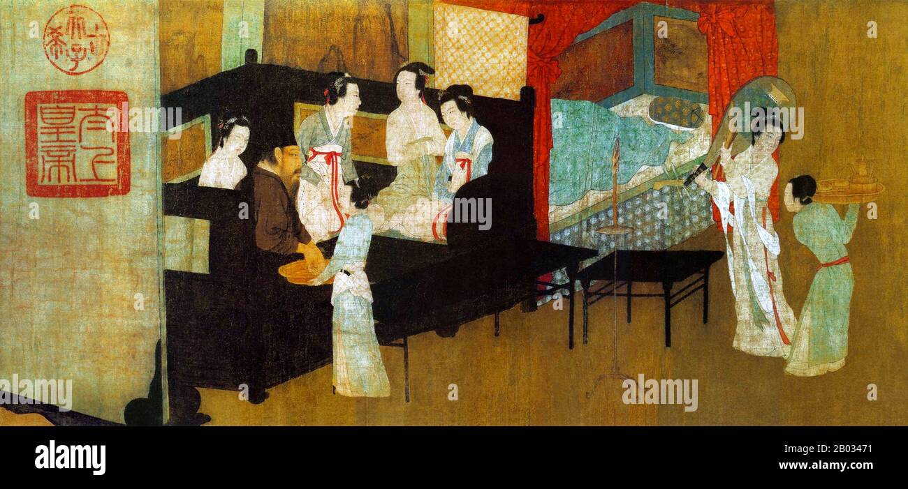 "Die Nachtrevels von Han Xizai" ist eine bemalte Schriftrolle, die Han Xizai, einen Minister des südlichen Tang-Kaiser Li Yu (937-978), darstellt. Dieses narrative Gemälde ist in fünf verschiedene Abschnitte unterteilt: Han Xizai hört auf die Pipa, beobachtet Tänzer, nimmt sich eine Ruhe, hört Musik und sieht dann die Gäste aus. Das von Gu Hongzhong (937-975) gemalte Original ist verloren, aber eine Kopie aus dem 12. Jahrhundert, die im Palastmuseum in Peking untergebracht ist, überlebt (hier wiedergegeben). Der vollständige Bildlauf sollte von rechts nach links angezeigt werden. Stockfoto