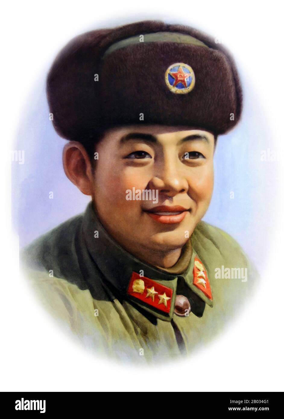 Lei Feng (18. Dezember 1940 - 15. August 1962) war Soldat der chinesischen Armee in der kommunistischen Legende. Nach seinem Tod wurde Lei als selbstlose und bescheidene Person charakterisiert, die sich der Kommunistischen Partei Mao Zedong und dem chinesischen Volk widmet. 1963 wurde er zum Thema einer landesweiten posthumen Propaganda-Kampagne, "Folge Den Beispielen der Comrade Lei Feng". Lei wurde als Modellbürger dargestellt, und die Massen wurden ermutigt, seiner Selbstlosigkeit, Bescheidenheit und Hingabe an Mao nachzueifern. Nach Maos Tod blieb Lei Feng eine kulturelle Ikone, die die Ernsthaftigkeit und den Dienst darstellte. Sein Name wurde eingegeben Stockfoto