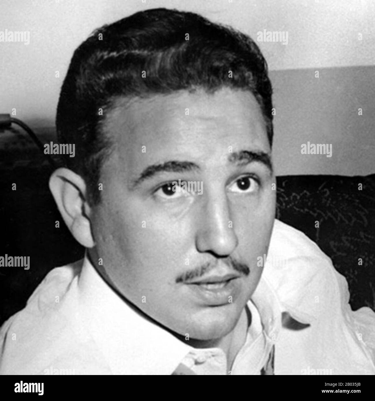 Fidel Alejandro Castro Ruz (* 13. August 1926) ist ein kubanischer politischer Führer und ehemaliger kommunistischer Revolutionär. Als primärer Führer der kubanischen Revolution war Castro von Februar 1959 bis Dezember 1976 Premierminister Kubas. Und dann als Präsident des Staatsrates von Kuba und als Präsident des Ministerrates von Kuba bis zu seinem Rücktritt vom Amt im Februar 2008. Er war von der Parteiengründung im Jahr 1961 erster Sekretär der Kommunistischen Partei Kubas. Stockfoto