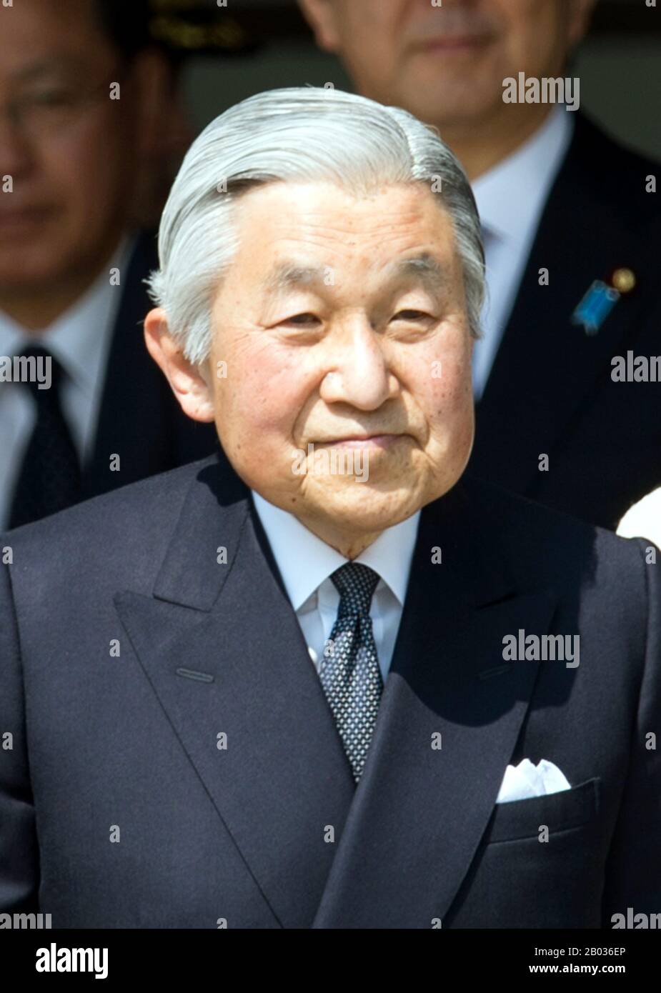 Japan: Akihito (1933 - ), 125. Kaiser von Japan (1989 - 2019), im Kaiserpalast von Tokio, 24. April 2014. Akihito (geboren am 23. Dezember 1933) ist der regierende Kaiser von Japan. Er ist der 125. Kaiser seiner Linie gemäß der traditionellen japanischen Erbfolge. Akihito folgte seinem Vater Showa nach und trat am 7. Januar 1989 dem Chrysantheme-Thron bei. Er hat am 30. April 2019 abgedankt. Stockfoto