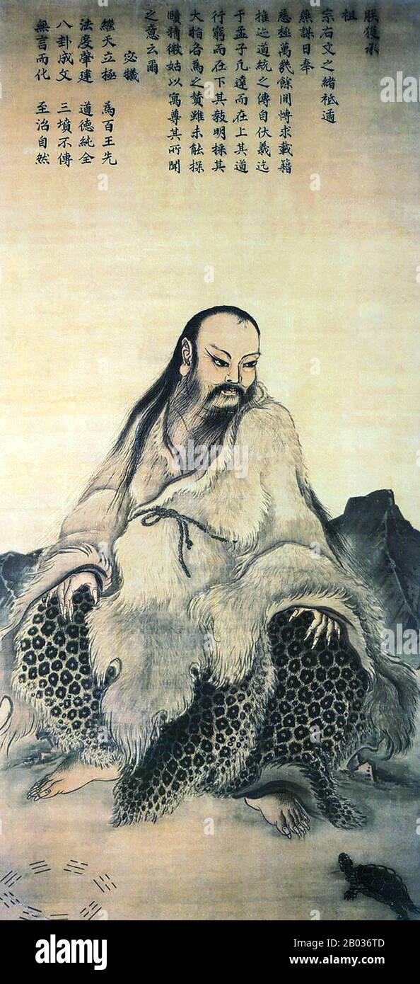 Fuxi war neben seiner Frau/Schwester Nuwa eine wichtige Gottheit in der chinesischen Mythologie und Volksreligion. Wie seine Schwester wird er oft mit Serpentinqualitäten dargestellt, manchmal mit dem Oberkörper eines Mannes und dem Unterkörper einer Schlange oder nur einem menschlichen Kopf auf dem Körper einer Schlange. Er wird zu Beginn der chinesischen Dynastikzeit als erster der Drei Landesherren gezählt. Nachdem Pangu das Universum und die Welt erschaffen hatte, geburtete er ein mächtiges Wesen, das als Hua Hsu bekannt war, der wiederum die Zwillinge Fuxi und Nuwa geburtete. Sie sollen die "Urmenschen" sein, und zusammen haben sie die Menschheit aus sich geschmiedet Stockfoto