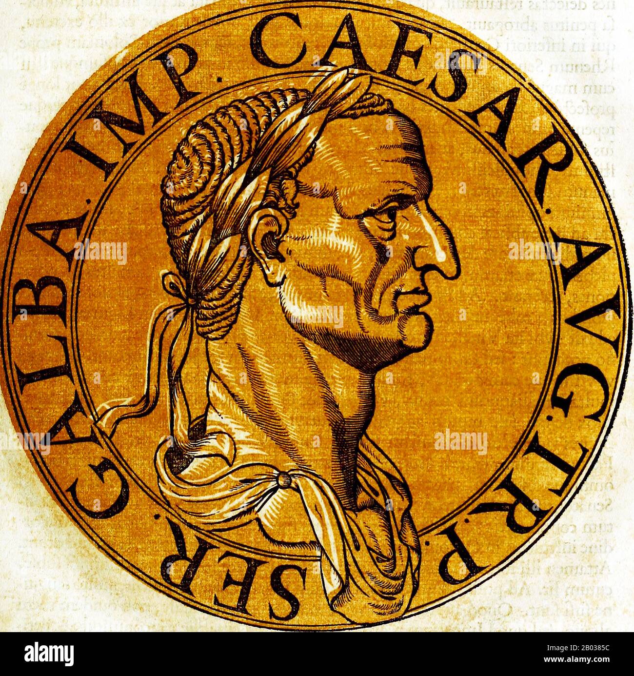Der gebürtige Servius Sulpicius Galba stammte aus einer adligen und wohlhabenden Familie, obwohl er von Geburt an keine Verbindung und nur eine sehr abgelegene Verbindung durch die Adoption in eine der Julio-Claudian-Dynastie hatte. Galba weigerte sich, von Freunden ermutigt zu werden, nach Caligulas Ermordung ein Angebot für das Reich zu machen, diente Claudius loyal und lebte für den Großteil von Neros Herrschaft im Ruhestand. 68 v. Chr. wurde er jedoch über Neros Absicht informiert, ihn töten zu lassen, und er entsetzte sich von Nero, um sich selbst zu retten. Nach Neros Selbstmord wurde Galba zum "Cäsar" ernannt und tötete viele Soldaten auf seinem Weg nach Rom, um dem zu danken Stockfoto