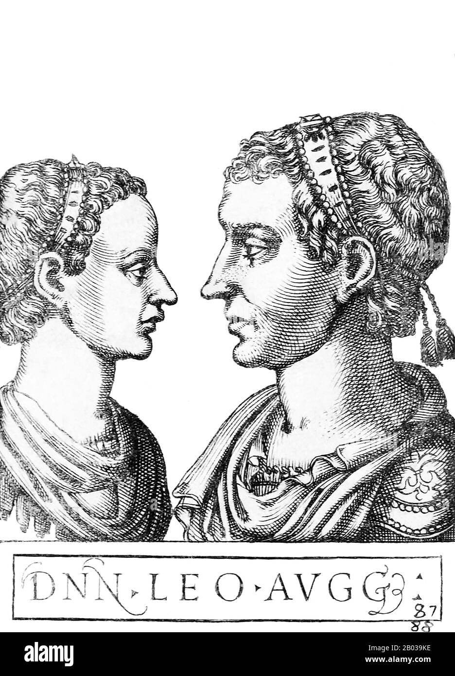 Leo I. (401-474), auch Leo der Thrakische genannt, wurde in Thrakien in eine thrakorömische Familie geboren. Er diente in der römischen Armee, bevor er vom Alan-General Aspar auf den Thron gesetzt wurde, der glaubte, dass Leo ein leicht manipulierter Marionettenkaiser wäre. Leo erwies sich als unabhängiger als erwartet und ermordete schließlich Aspar. Leo wurde 457 koroniert. Stockfoto