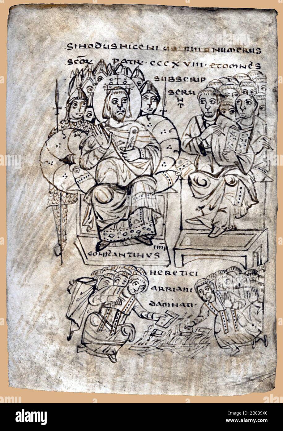 Konstantin I. (272-337), auch Konstantin der Große und der heilige Konstantin genannt, war der Sohn des Kaiser Constantius. Sein Vater schickte ihn nach Osten, um unter den Kaisern Diokletian und Galerius zu dienen und verbrachte einige Zeit am Hof des letzteren. Nachdem sein Vater 306 CE gestorben war, wurde Konstantin von seiner Armee in Eboracum (York) zu seinem Nachfolger und Kaiser ausgerufen. Er blieb zunächst in den Bemühungen Kaiser Galerius, den Usurpator Maxentius zu besiegen, offiziell neutral, doch nach Galerius Tod wurde Konstantin in den Konflikt hineingezogen. Schließlich besiegte er Maxentius im Jahr 312 CE und kämpfte dann gegen ag Stockfoto