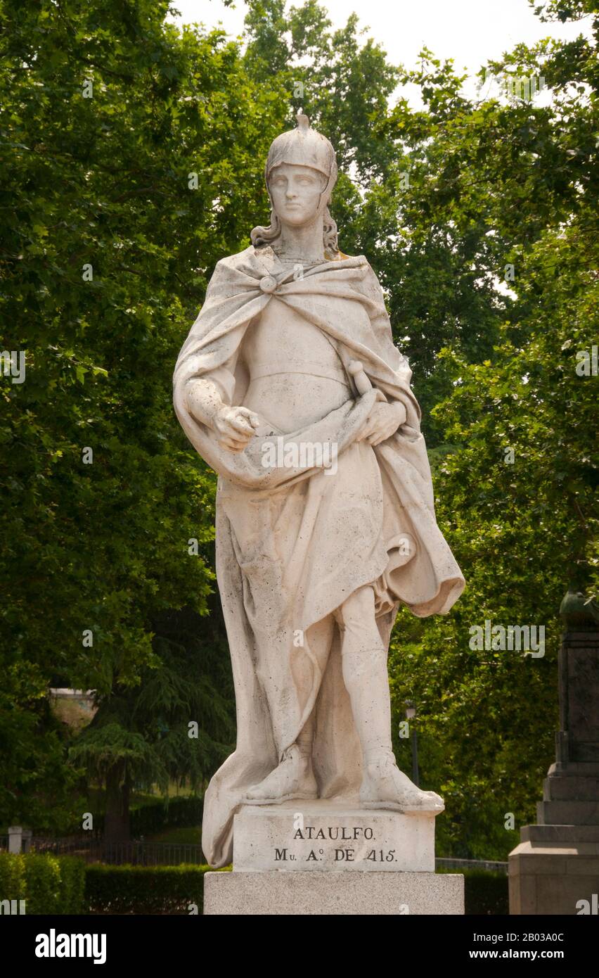 Ataulf (auch Athavulf, Atawulf oder Athaulf, latinisiert als Ataulphus, c 370 - 15. August 415) war König der Westgoten von 411 bis 415. Während seiner Regierungszeit wandelte er den weströmischen Staat von einem Stammesreich zu einer großen politischen Macht der Spätantike um. Stockfoto