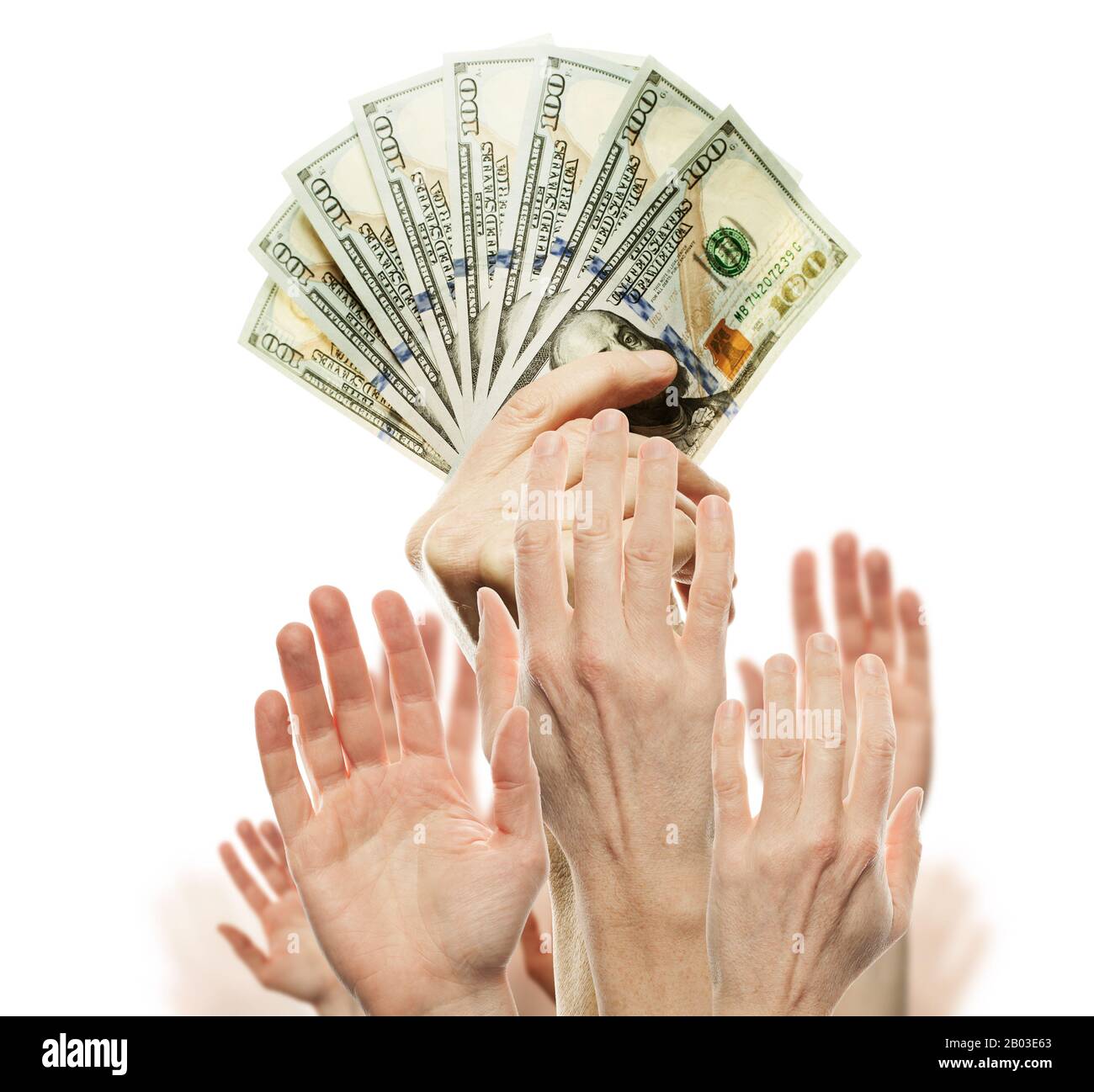 Viele Hände wollen Geld. 100 amerikanische Dollar Bargeld in einer Hand und viele leere Hände isoliert auf weißem Hintergrund Stockfoto Viele Hände wollen Geld. 100 amerikanische Dollar Bargeld in einer Hand und viele leere Hände isoliert auf weißem Hintergrund Stockfoto