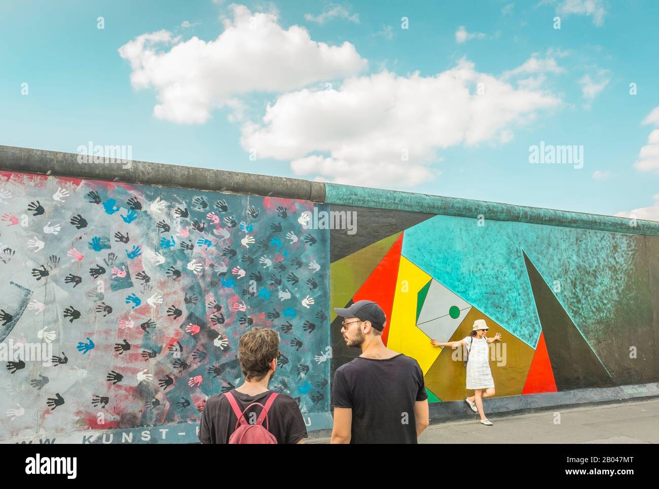 Besucher in der Ostseitengalerie, asian Woman posiert Stockfoto