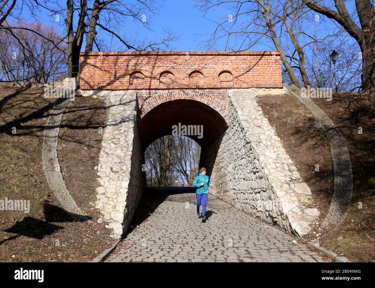 Krakauer. Krakow. Polen. "Die Teufelsbrücke" an der Kreuzung von zwei militärischen Zweckstraßen der ehemaligen österreichisch-ungarischen Festung Krakow. Stockfoto