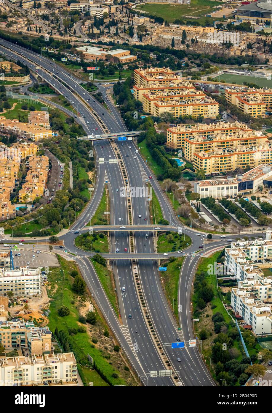 Luftbild, Autobahn Ma-20 in Son Dameto, Palma, Mallorca, Spanien, Europa, Balearen, Autobahn, Autobahnzufahrt, Autobahnabfahrt, Autobahnbrücke Stockfoto