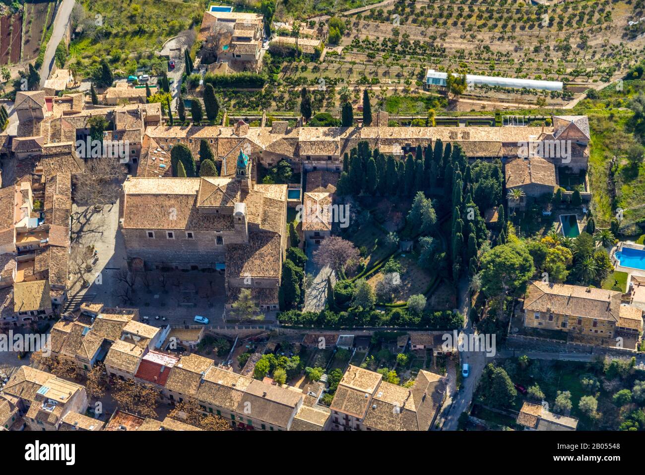 Luftbild, Kloster der Kartäuserorden, Museum Cartoixa de Valldemossa, Museum Frédéric Chopin i George Sand, Museu Municipal de Valldemossa, Pa Stockfoto