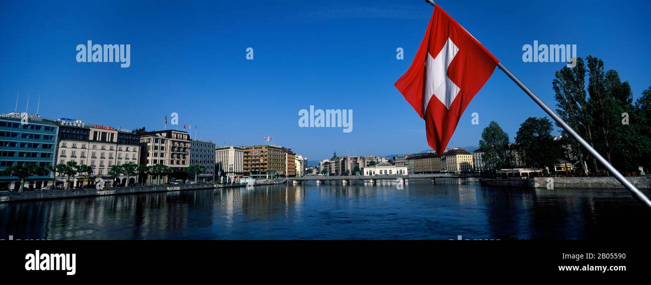 Gebäude am Wasser, Genf, Schweiz Stockfoto
