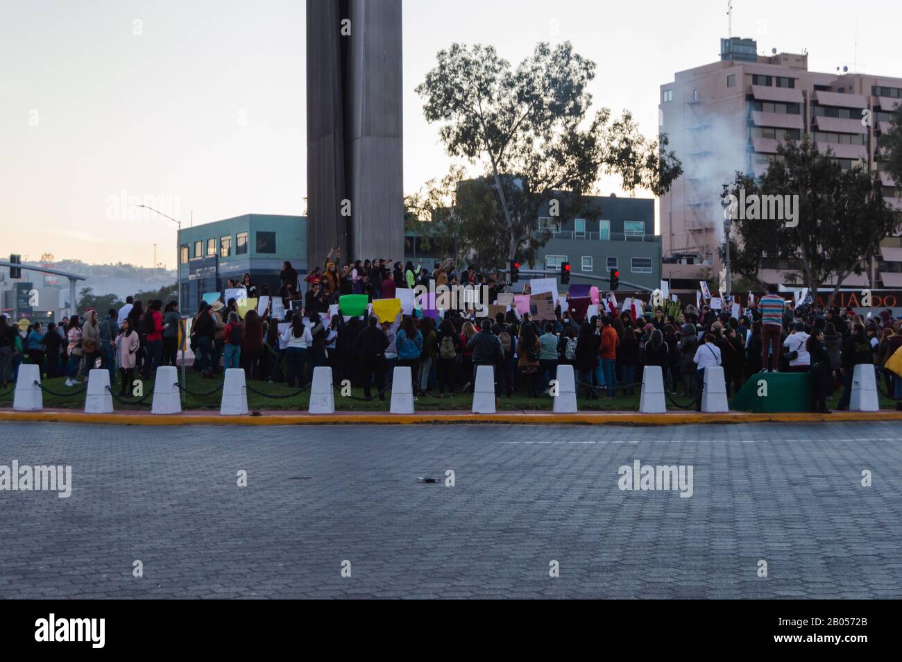 Tijuana, MEXIKO - 15.02.2020: Protest gegen Feminizide in Mexiko Stockfoto