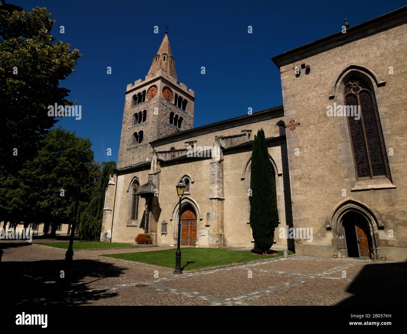Blick auf die Kirche, die Kathedrale Notre Dame du Glarier, Sion, den Kanton Wallis, Schweiz Stockfoto