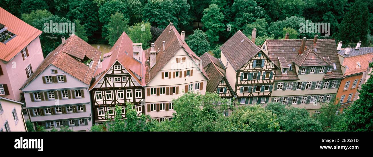 Hochwinkelansicht der Gebäude in einer Stadt, Tubingen, Baden-Württemberg, Deutschland Stockfoto