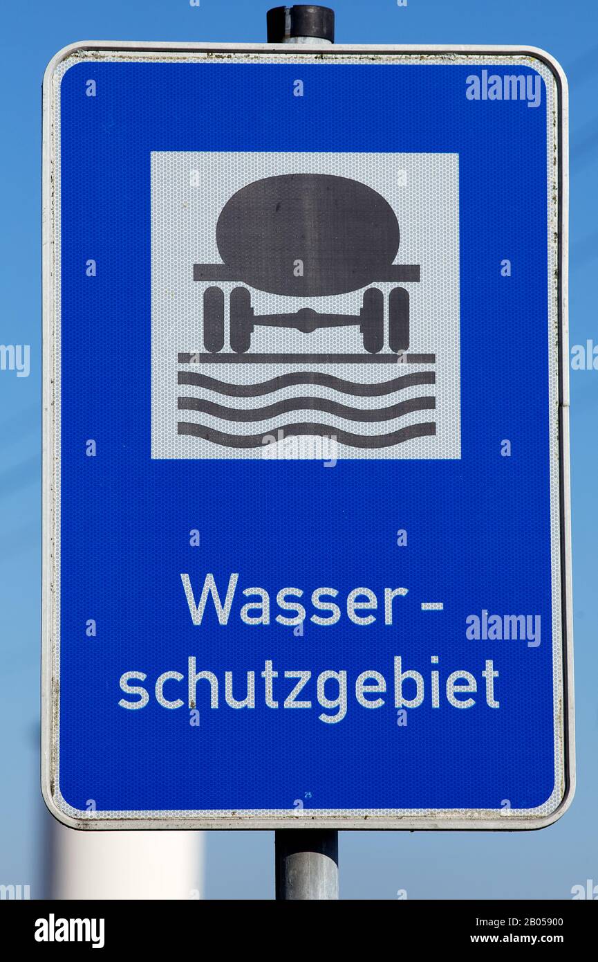Wasserreserveschild in deutschland Textübersetzung "Wasserreservebereich" Stockfoto