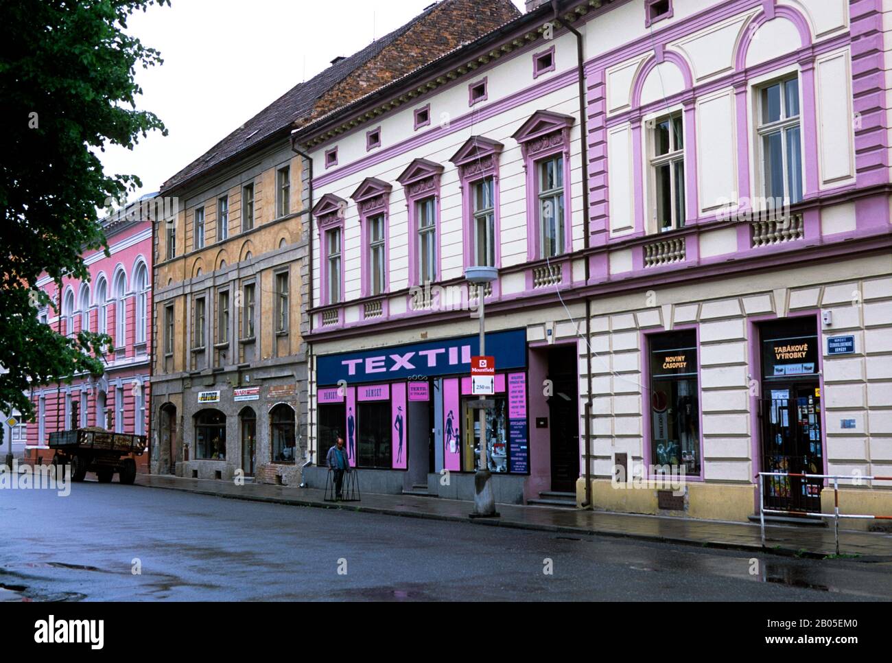 TSCHECHIEN, TEREZIN (THERESIENSTADT), GHETTO, STRASSENSZENE Stockfoto