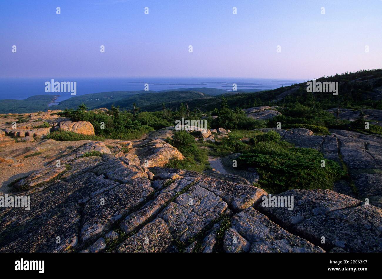 USA, MAINE, MOUNT DESERT ISLAND, ACADIA NATIONAL PARK, CADILLAC MOUNTAIN, GRANIT-FELSEN Stockfoto