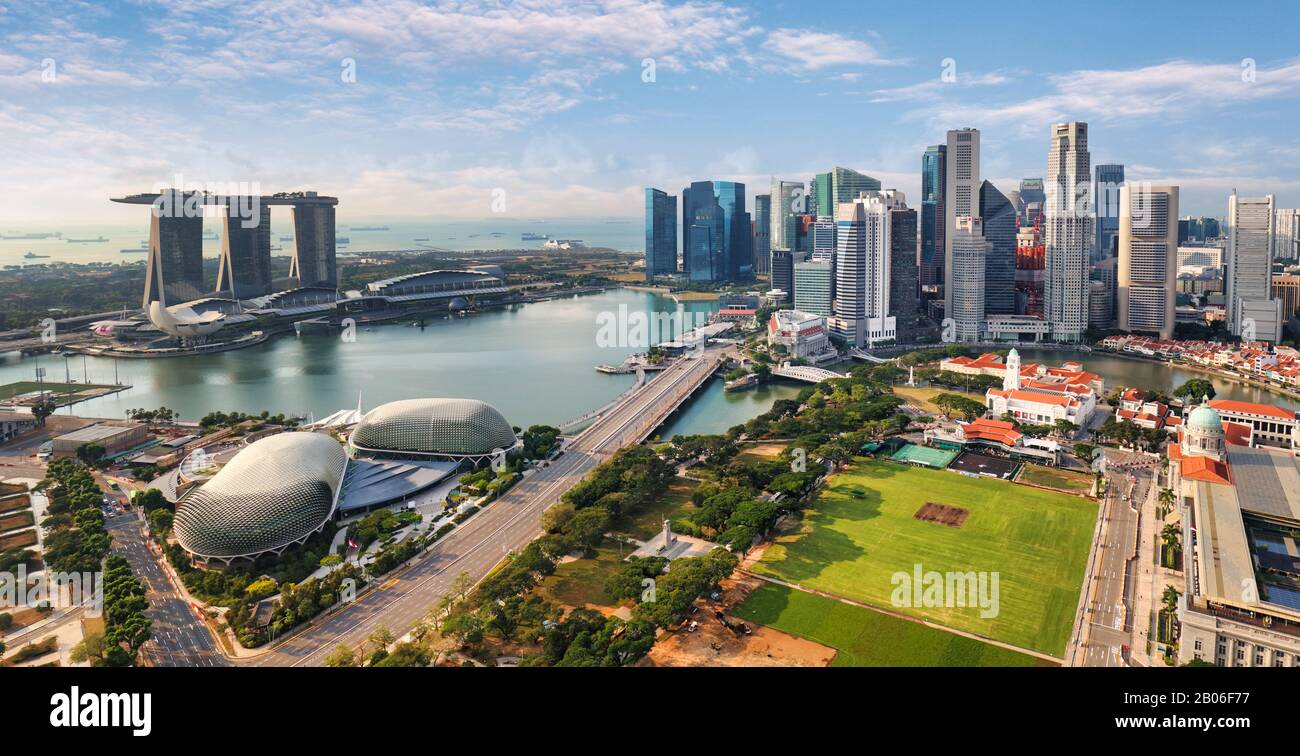 Luftaufnahme der Stadt Singapur am Tag Stockfoto