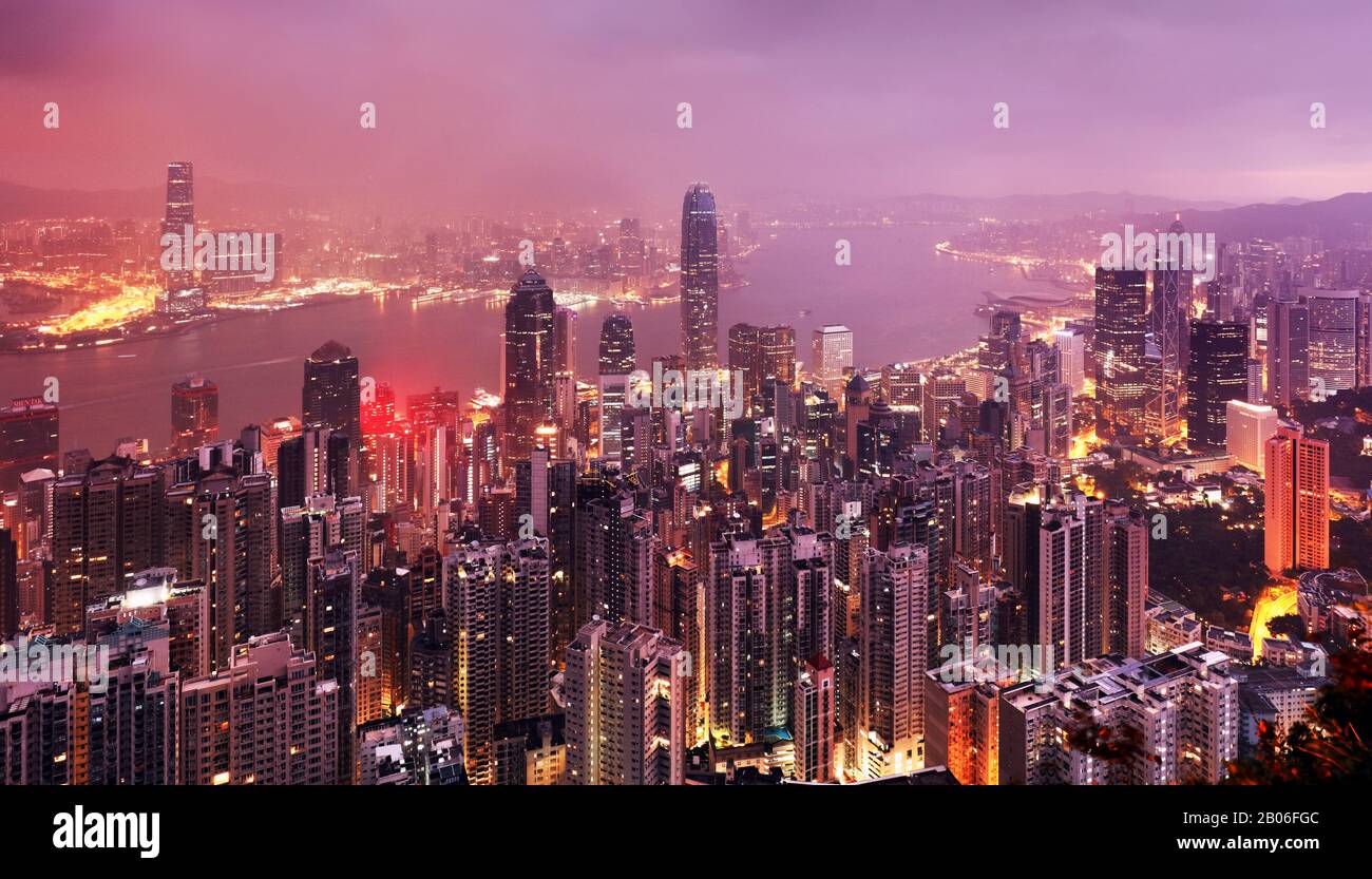 China - Hongkong Panorama in der Nacht Stockfoto