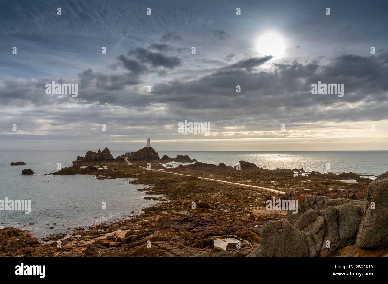 La Corbiere Leuchtturm, Jersey, Channel Islands, Großbritannien Stockfoto