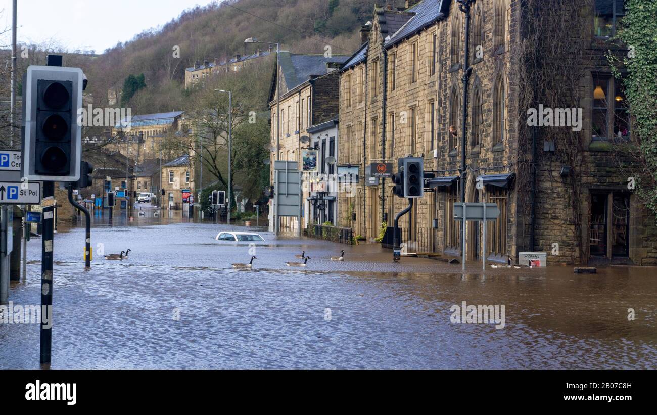 09/02/2020 Hebden Bridge - West Yorkshire - Hochwasser in der Stadt Stockfoto