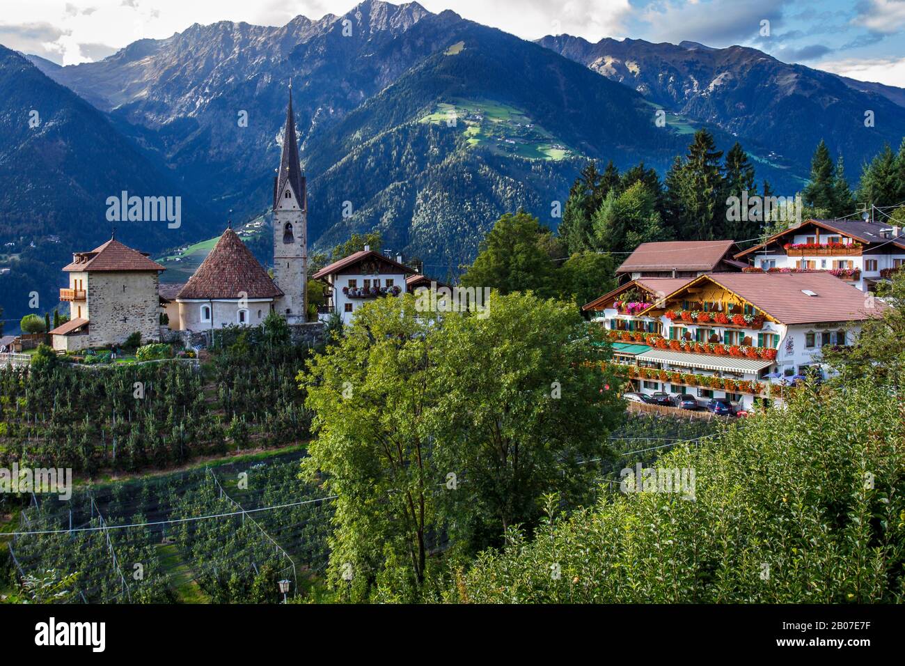 Kirche St. Georg in Schenna, Italien, Südtirol, Schenna Stockfoto