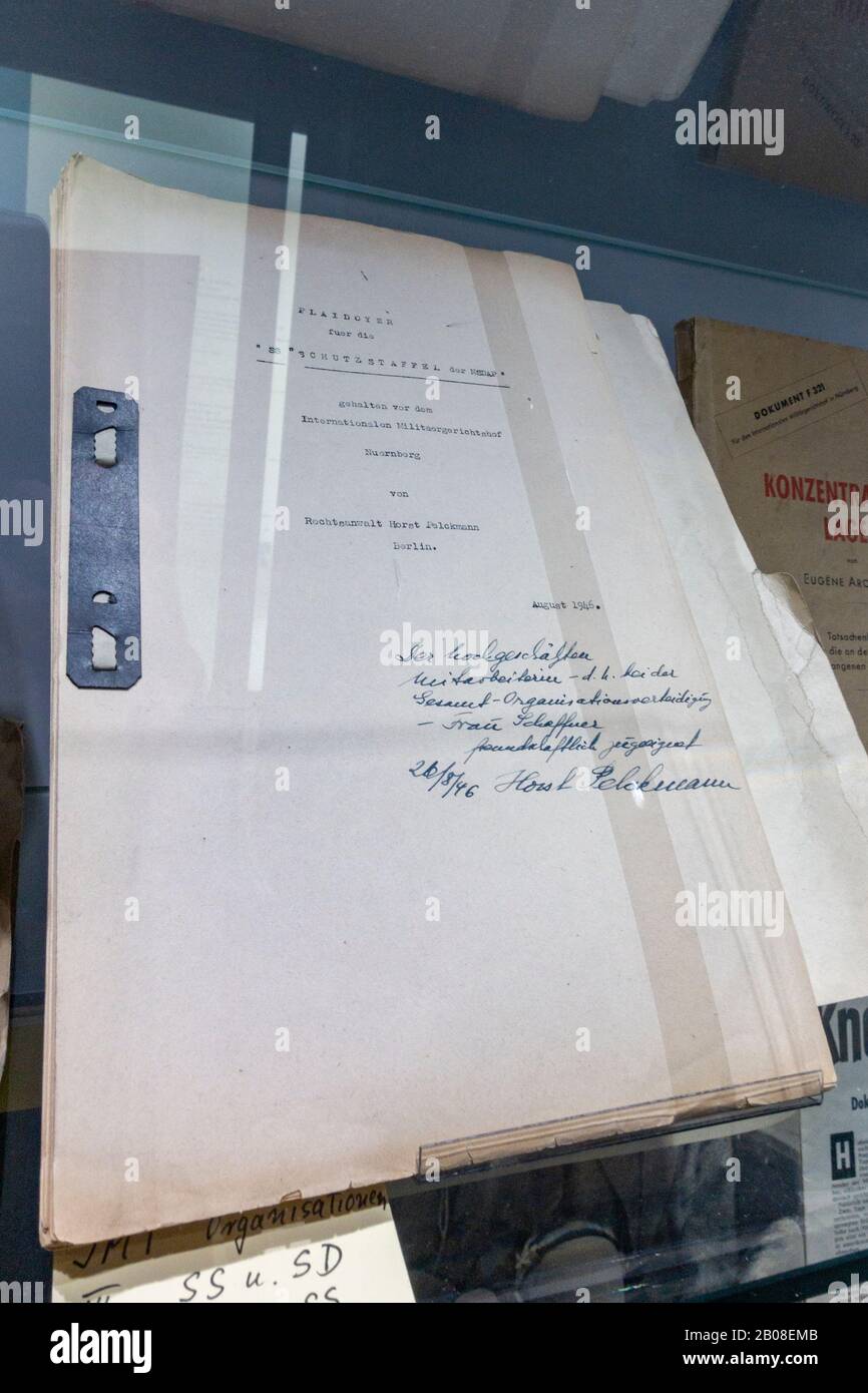 Originalrechtsdokument aus den Nürnberger Prozessen, Memorium Nürnberg Prozesse, Nürnberg, Bayern, Deutschland. Stockfoto