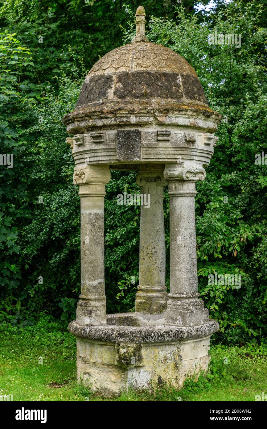 Frankreich, Indre et Loire-Tal, das von der UNESCO zum Weltkulturerbe erklärt wurde, Amboise, Pagode de Chantaloup, der 1991 angebotene Brunnen von Chanteloup Stockfoto